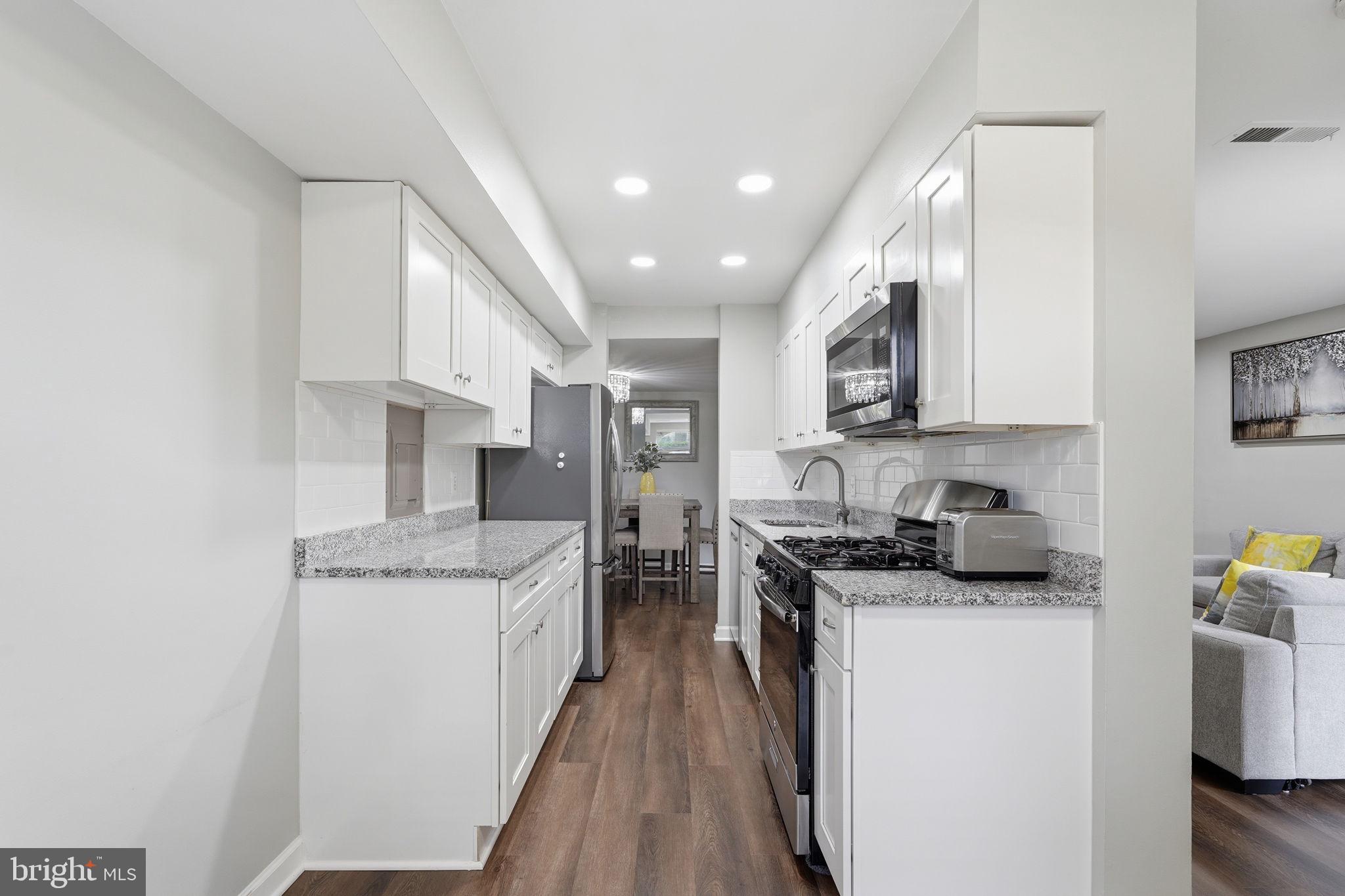 WOODBURN VILLAGE - Residential
