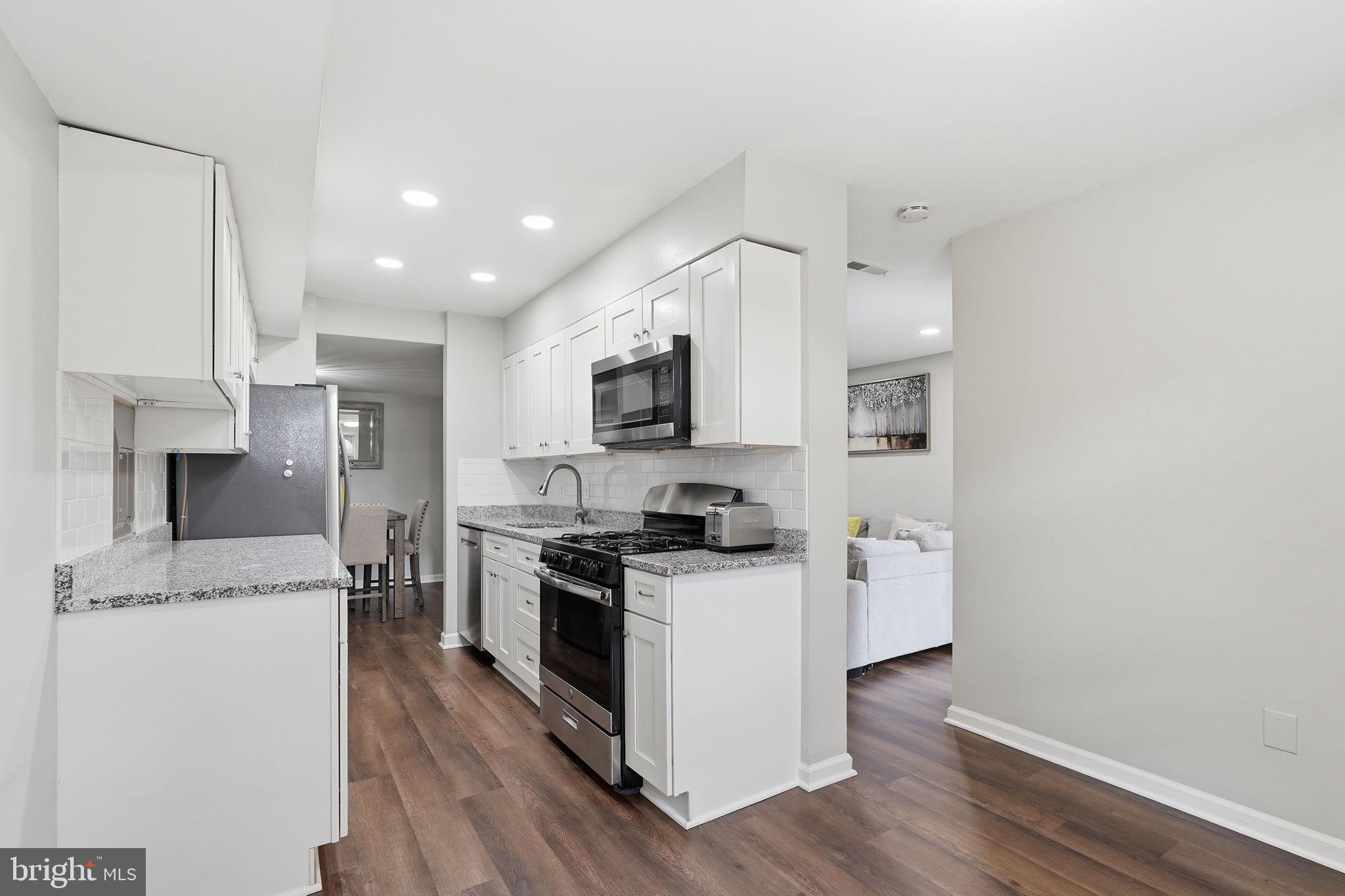 WOODBURN VILLAGE - Residential