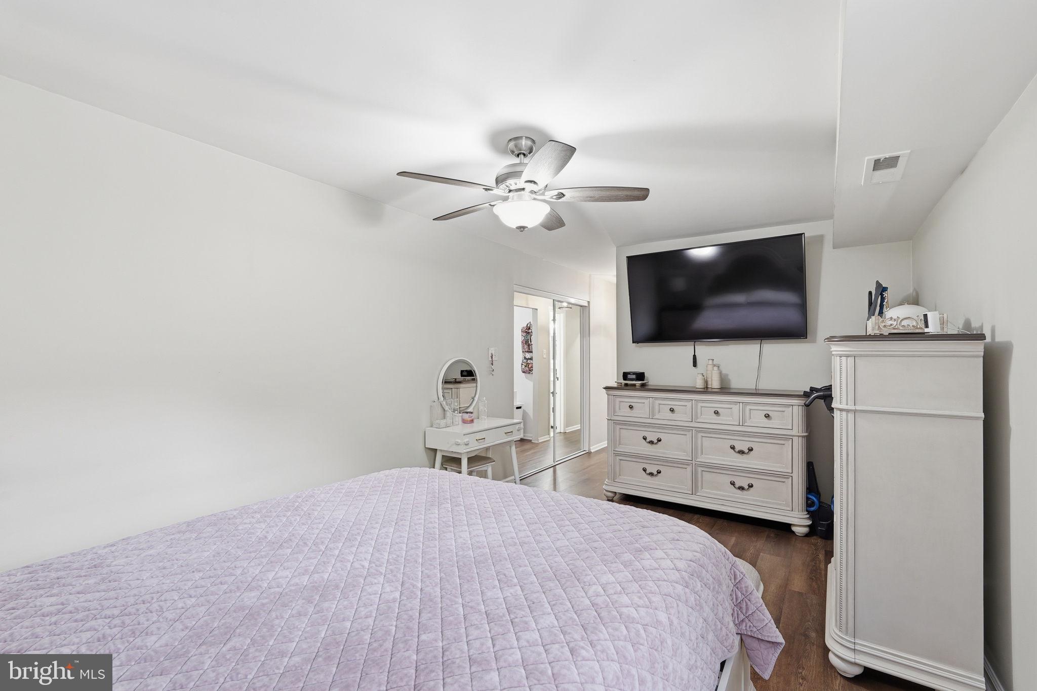 WOODBURN VILLAGE - Residential