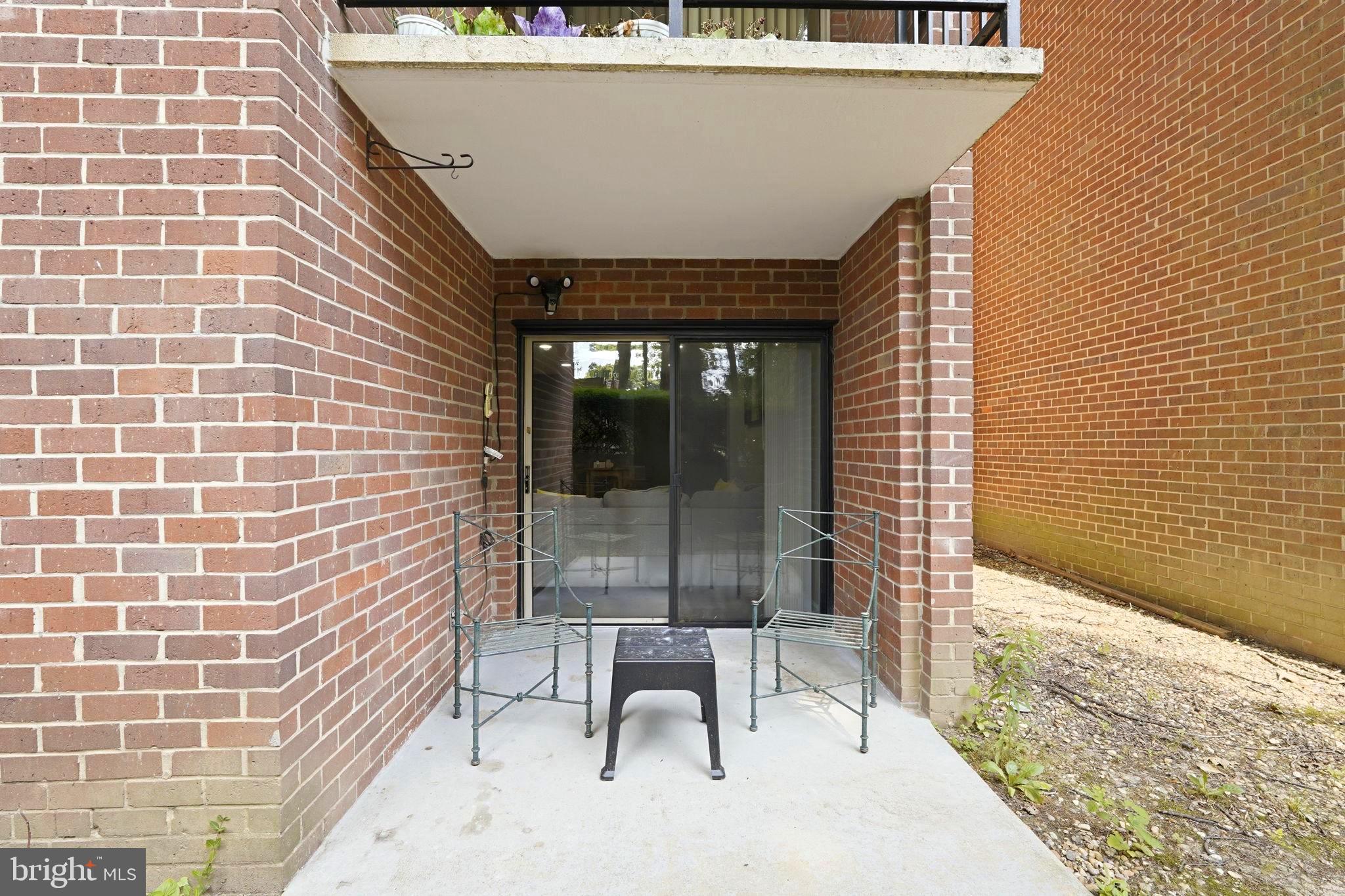 WOODBURN VILLAGE - Residential