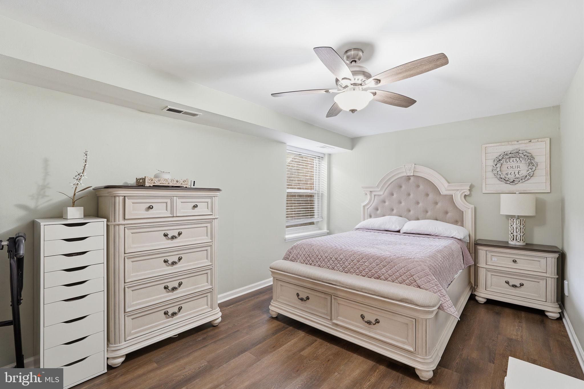 WOODBURN VILLAGE - Residential