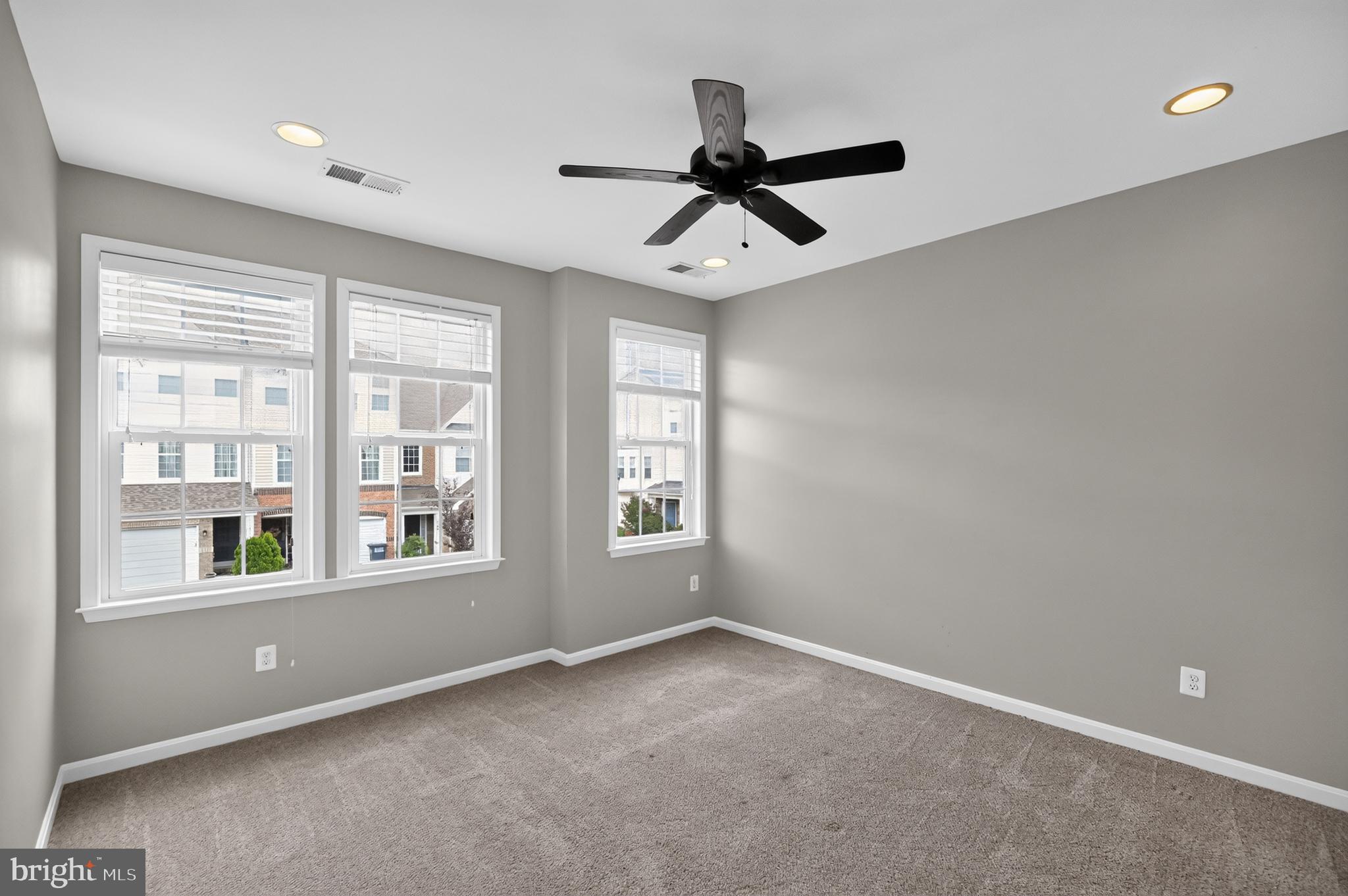 STONE RIDGE SOUTH - Residential