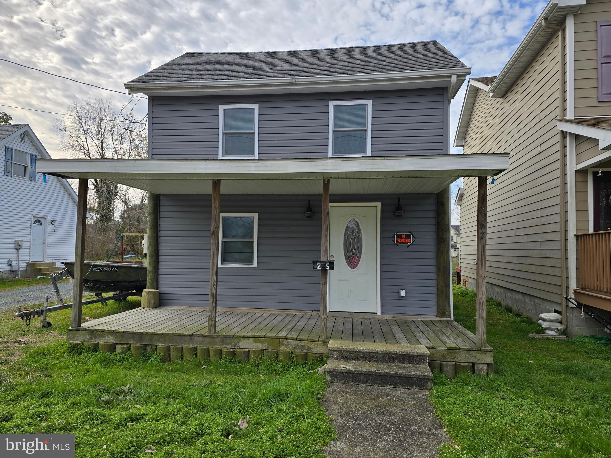 MOTIVATED SELLER!!  Cute as button 3 bedroom 1 bath home in Waterfront town of Crisfield. Close to water  with Great fishing and  crabbing. House was renovated and updated in 2021. Roof and HVAC heating and air recently replaced. Large living room that leads to oversized  kitchen and dining room.  Large renovated bathroom with walkin shower. Upstairs has a large master bedroom in front of house and 2 bedrooms off back of house. Nice front porch to enjoy the outdoors. Home would make a great weekend getaway!! Small yard with very little maintenance.  Home is sold "As Is" and price to sell fast. Call today for a showing. If buyer wants any of furniture in house the seller will leave it.