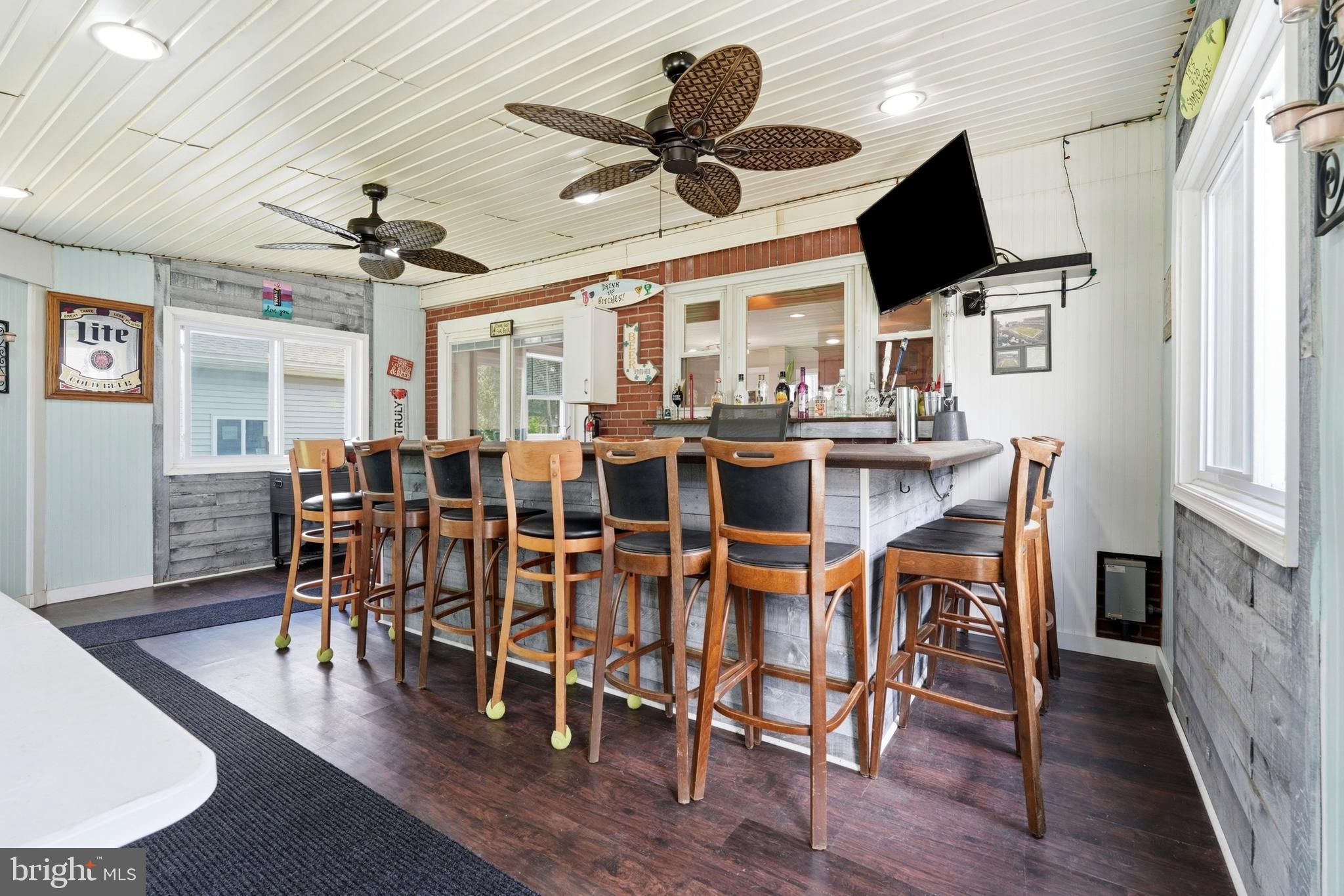 MILMONT PARK - Residential