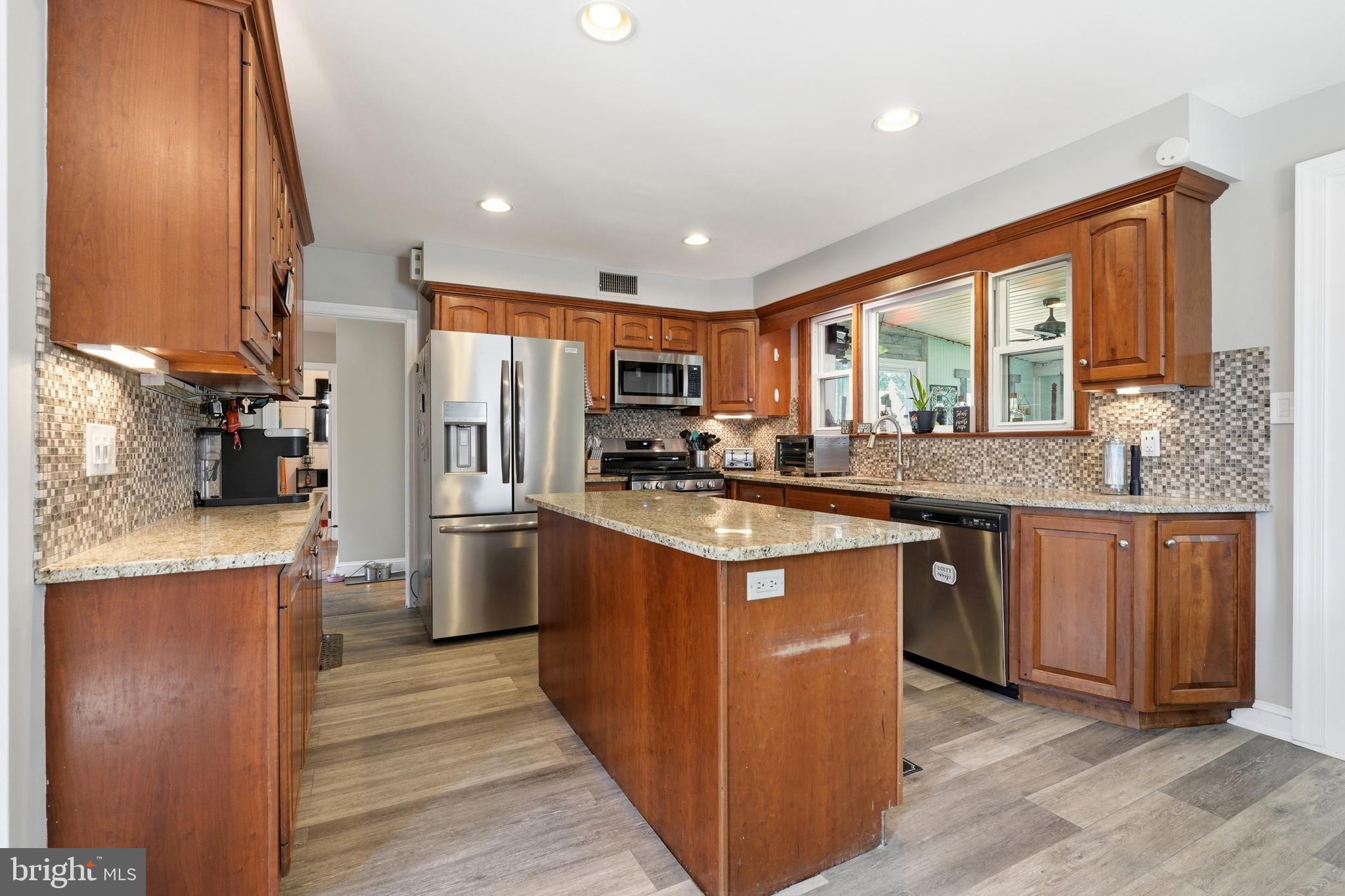 MILMONT PARK - Residential