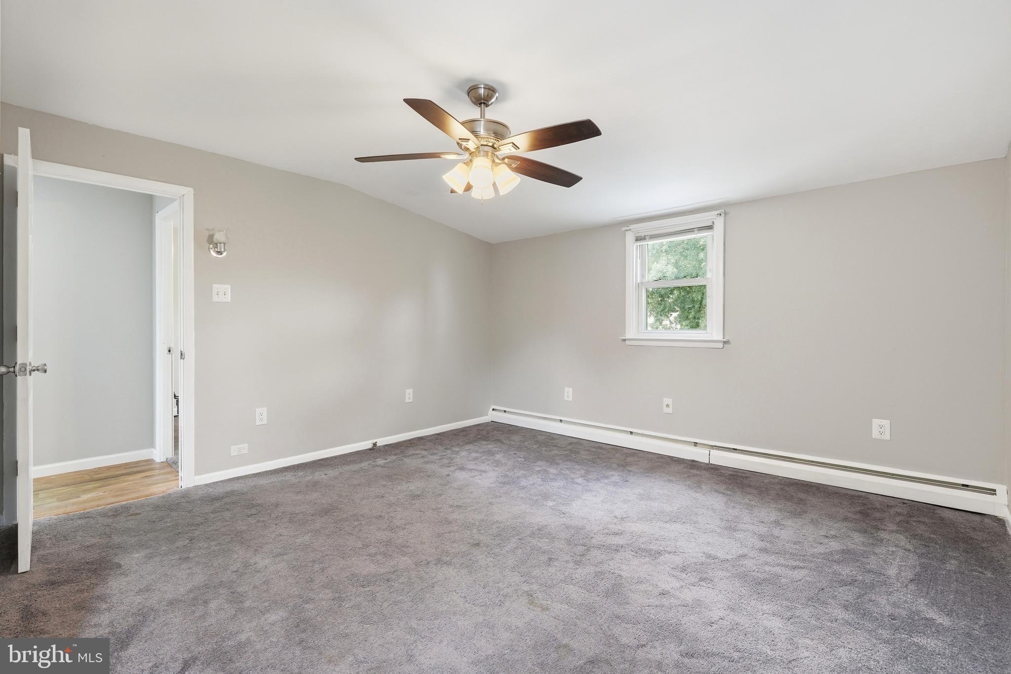 MILMONT PARK - Residential
