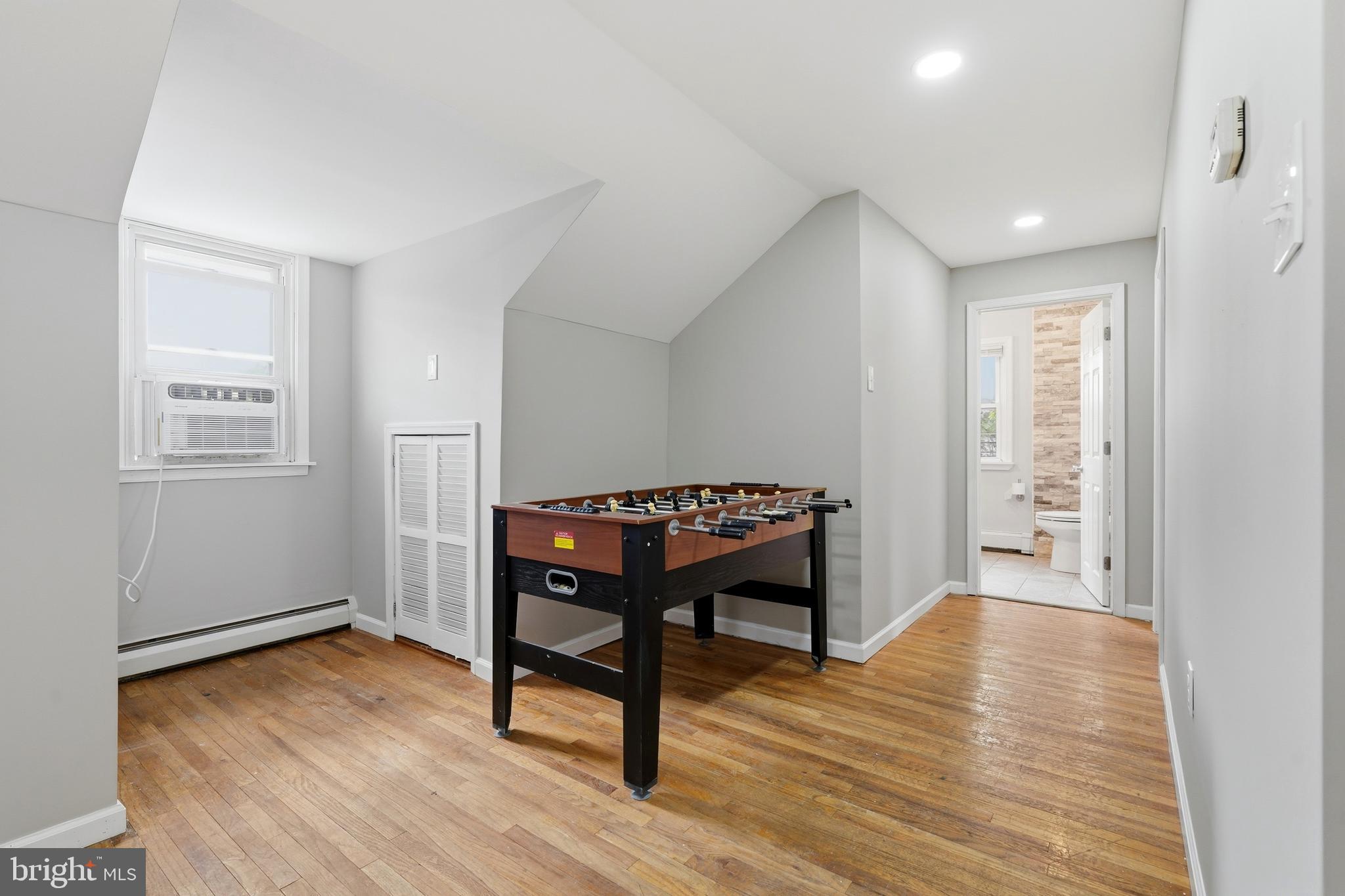 MILMONT PARK - Residential