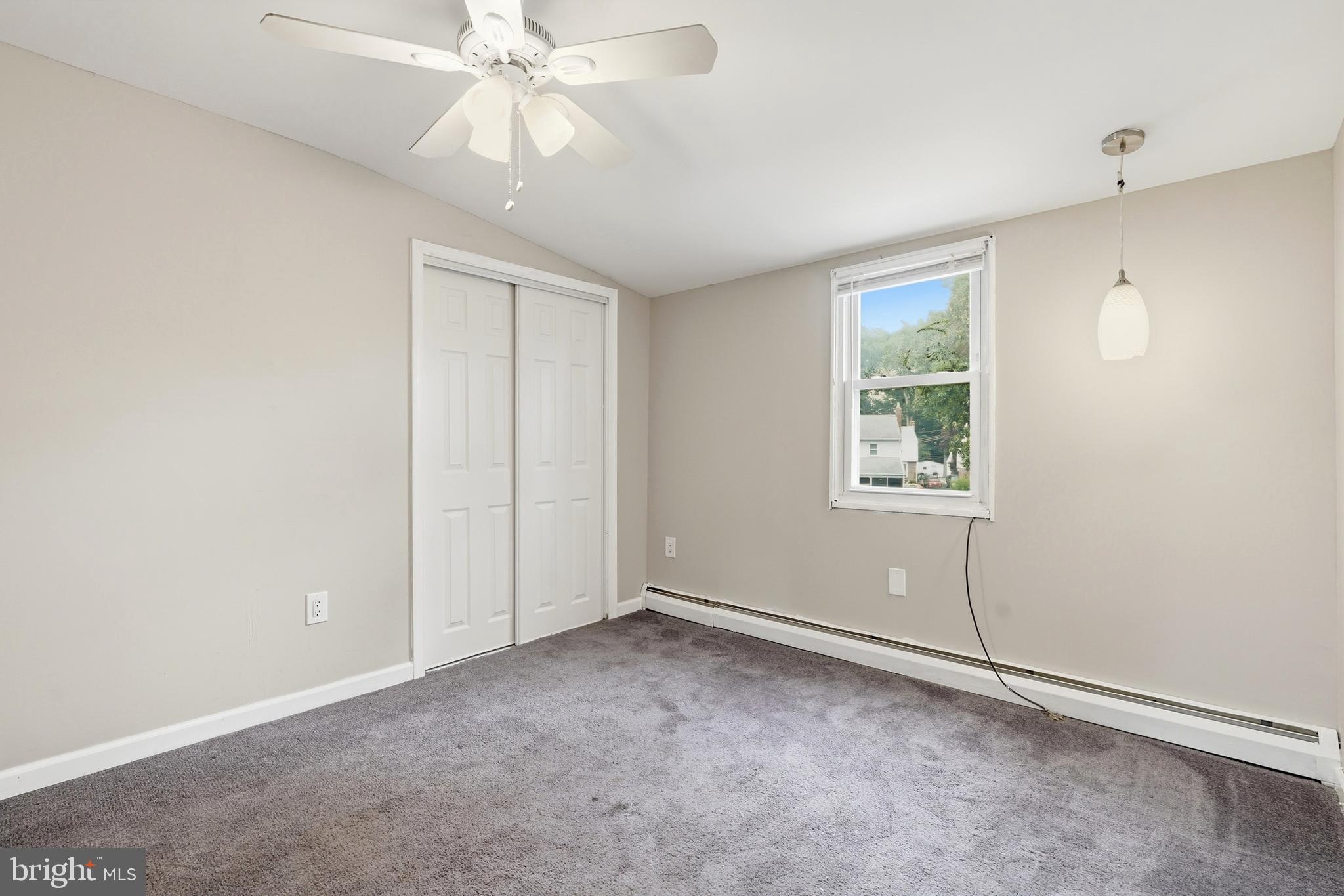 MILMONT PARK - Residential