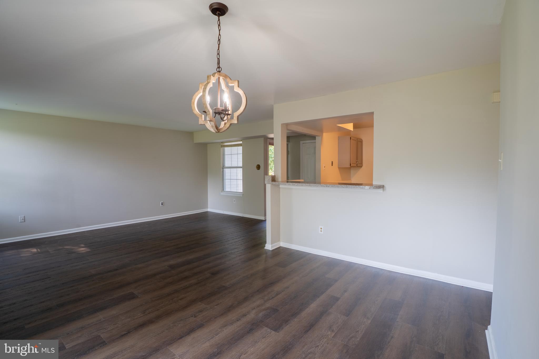 ROSE HOLLOW - Residential