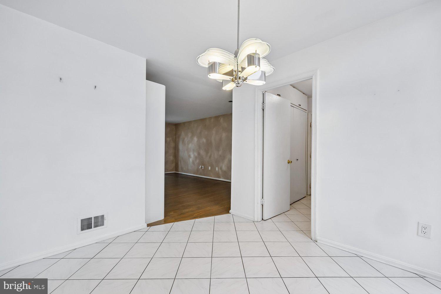 BEDFORDSHIRE - Residential