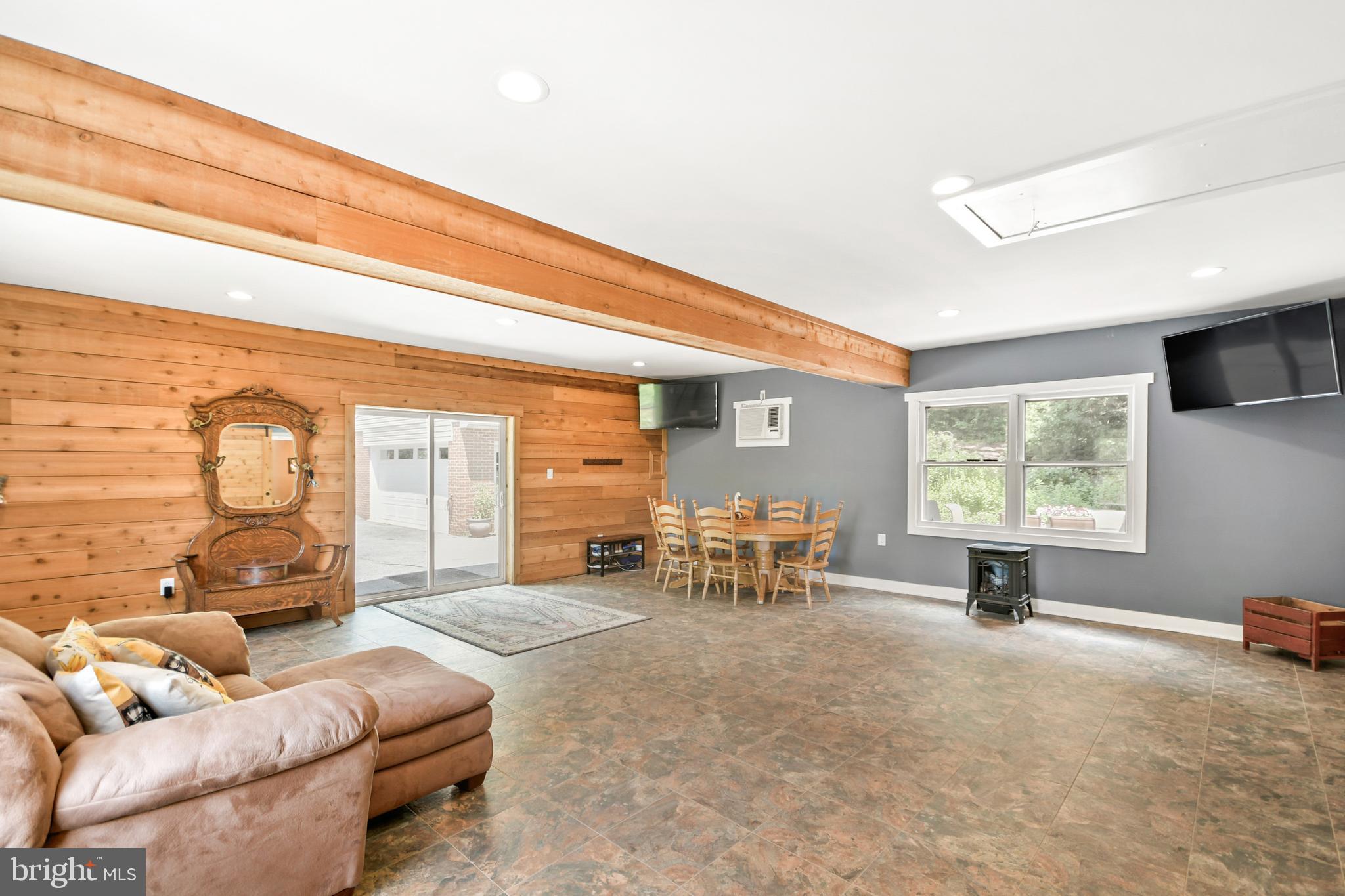 WESTWOOD - Residential