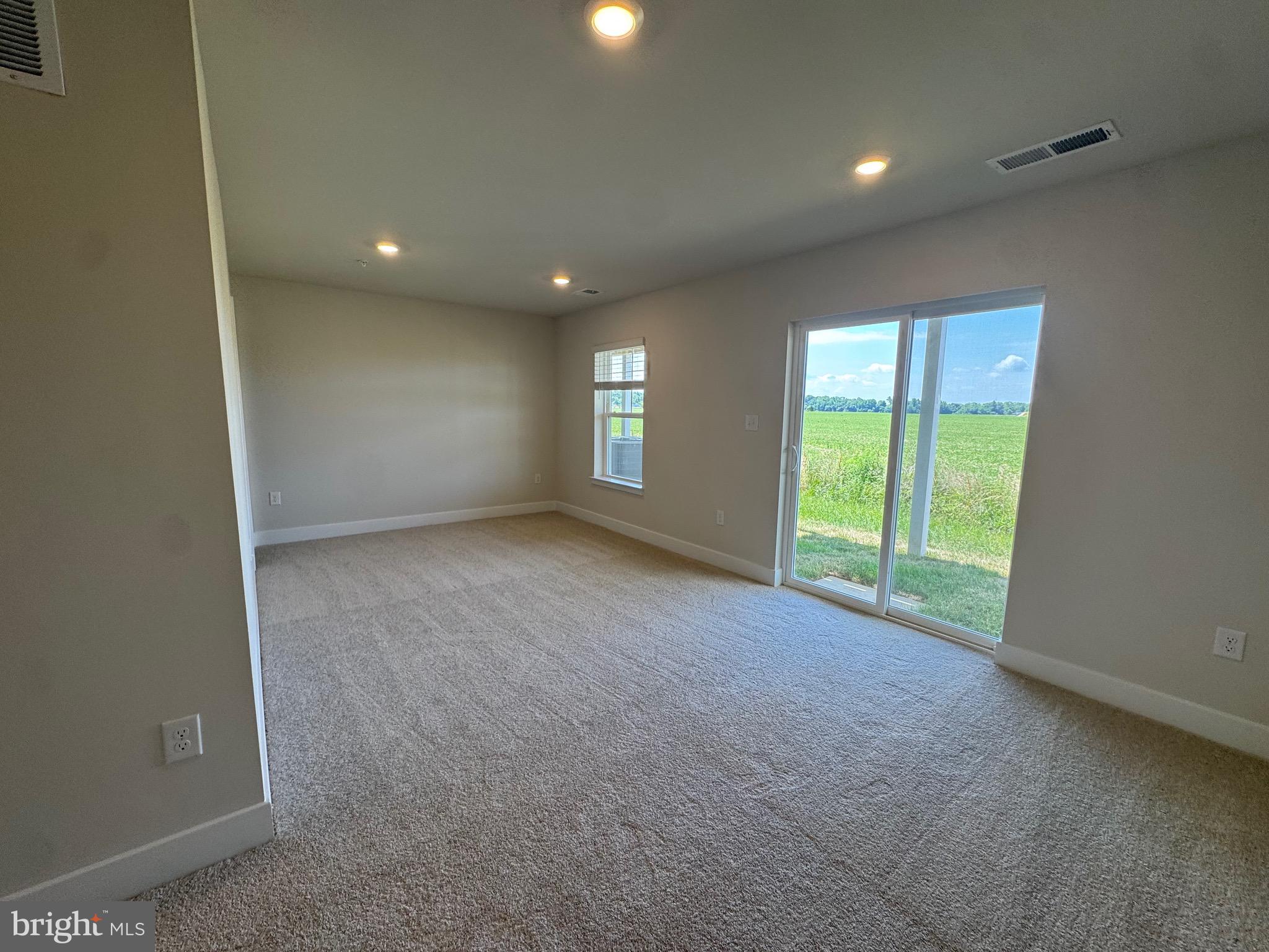 LAKESIDE AT TRAPPE - Residential