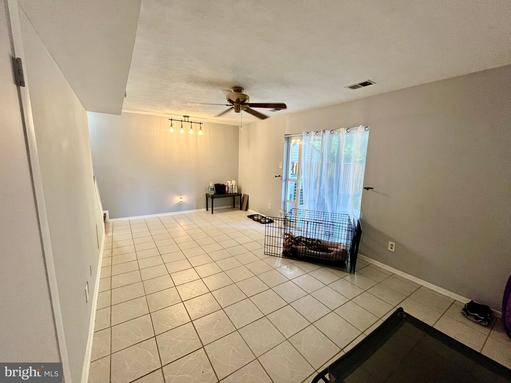 ELIZABETHS LANDING - Residential