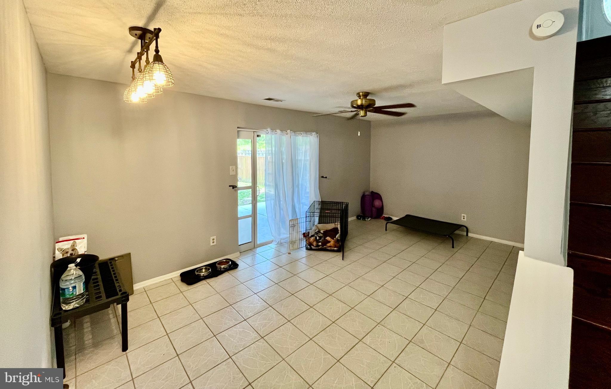 ELIZABETHS LANDING - Residential