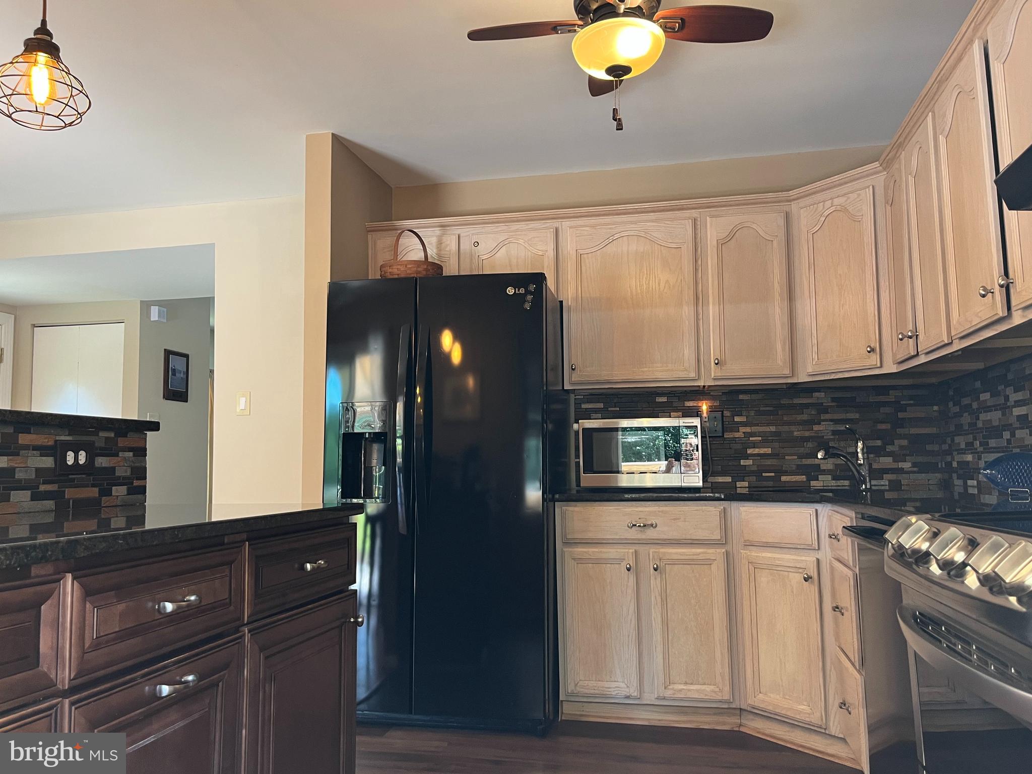 ELIZABETHS LANDING - Residential
