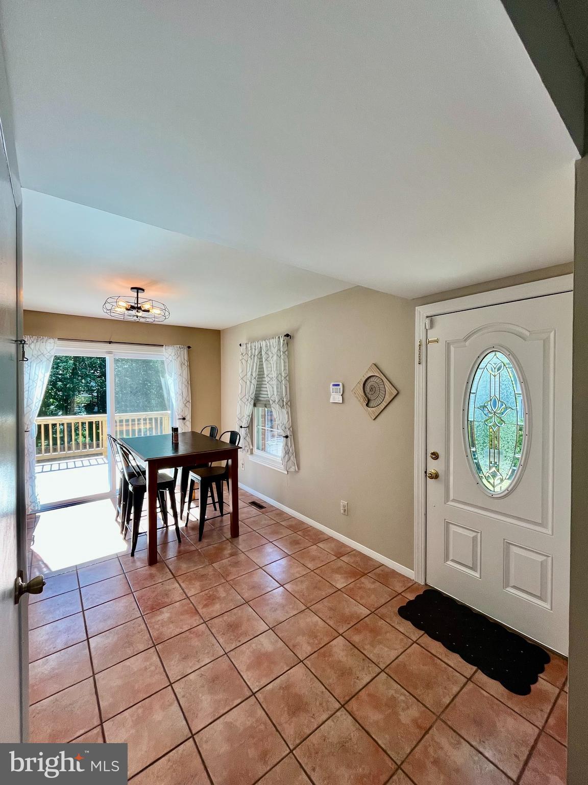 ELIZABETHS LANDING - Residential