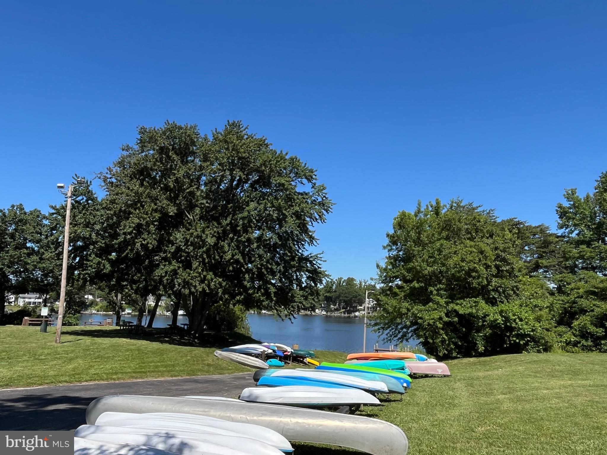 ELIZABETHS LANDING - Residential
