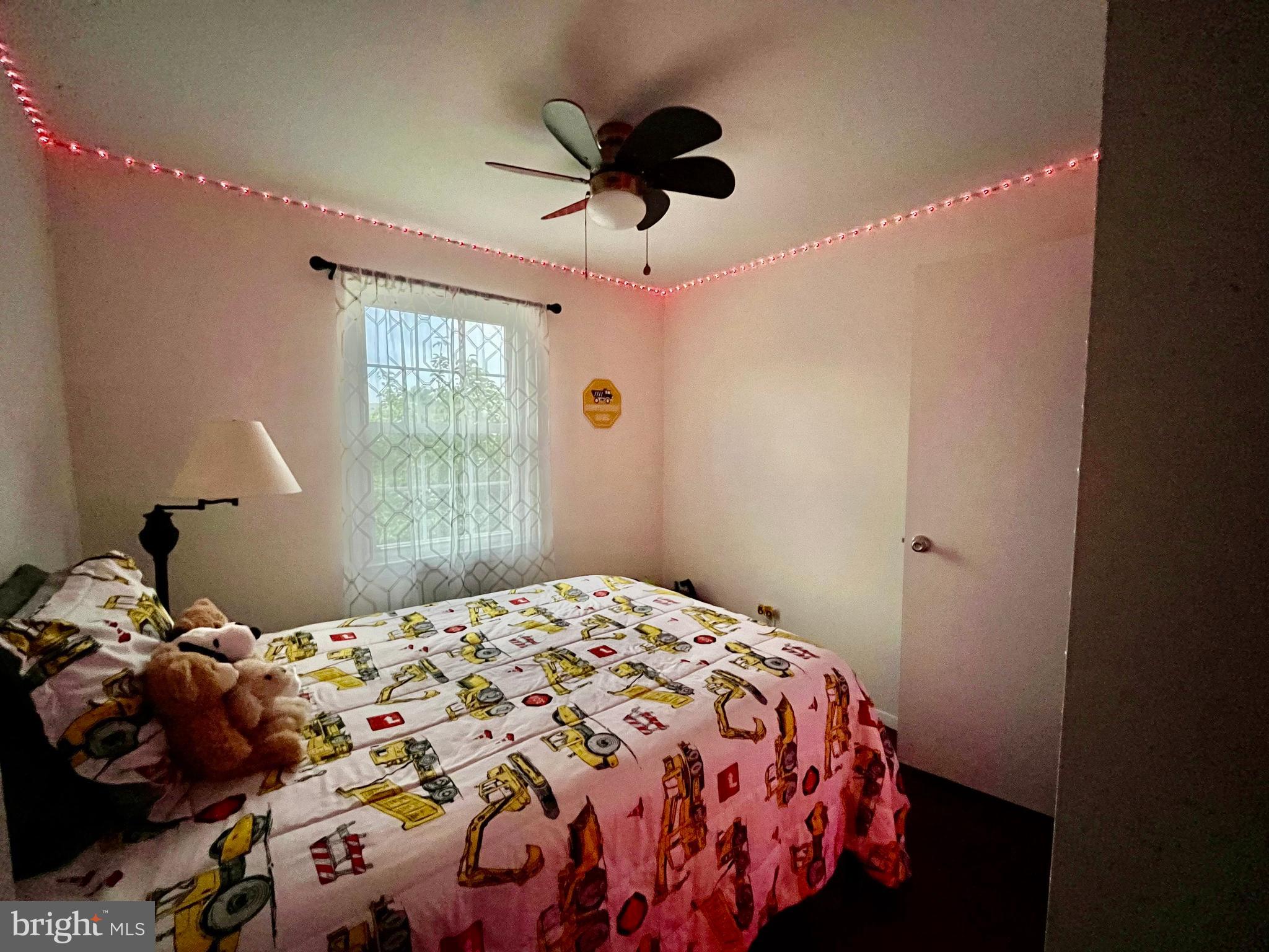 ELIZABETHS LANDING - Residential