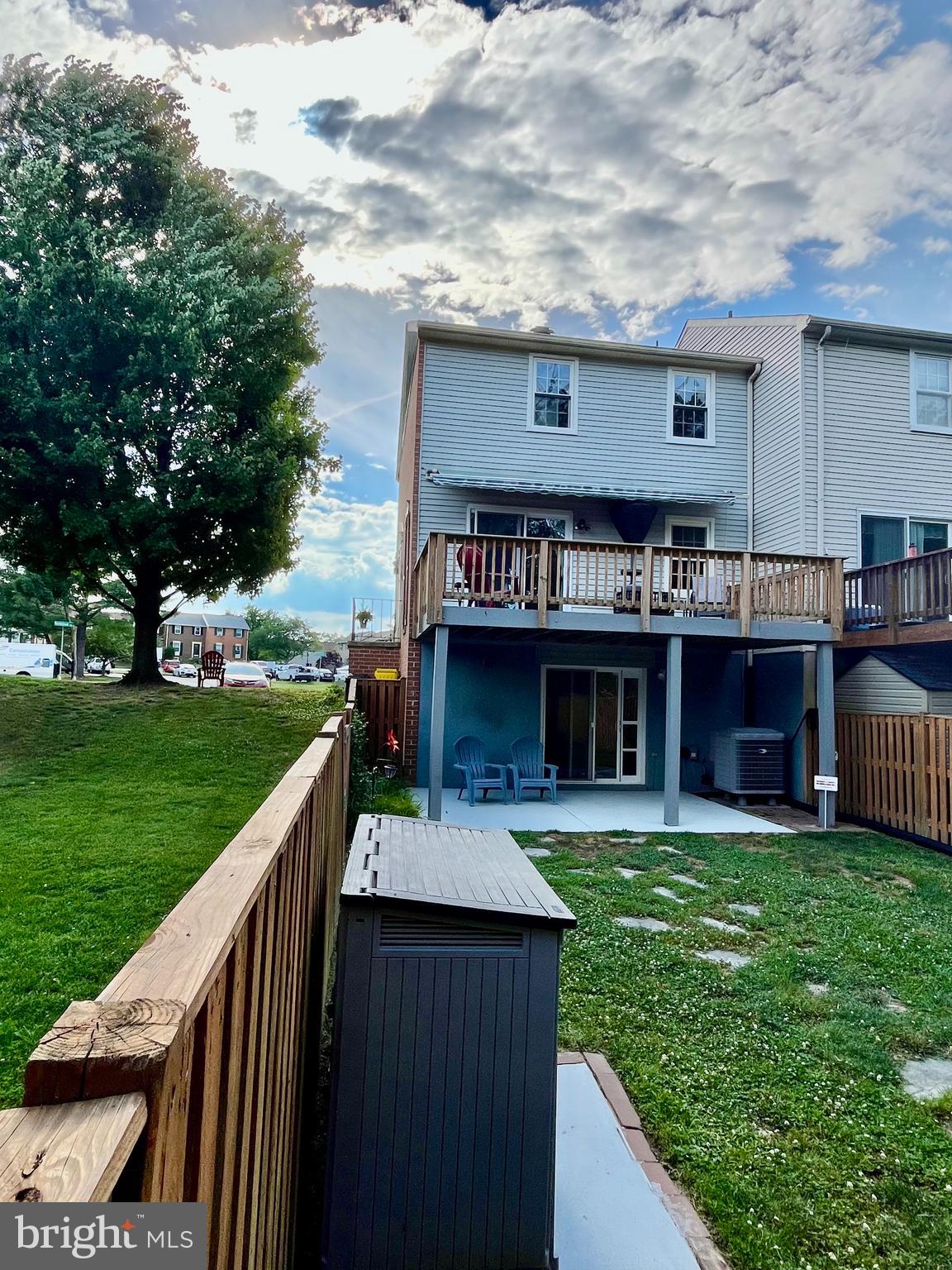 ELIZABETHS LANDING - Residential