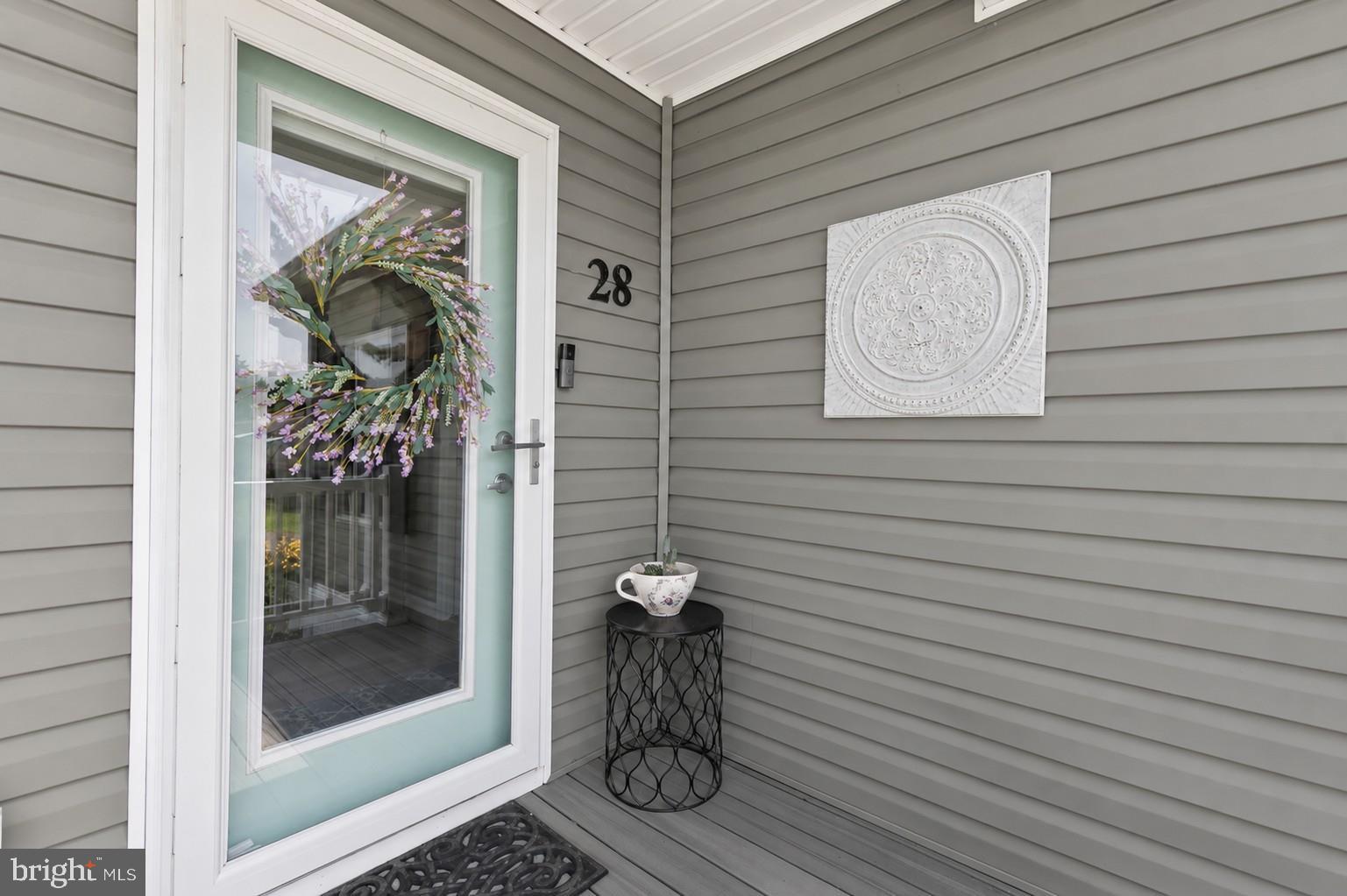 COLONIAL EAST - Residential