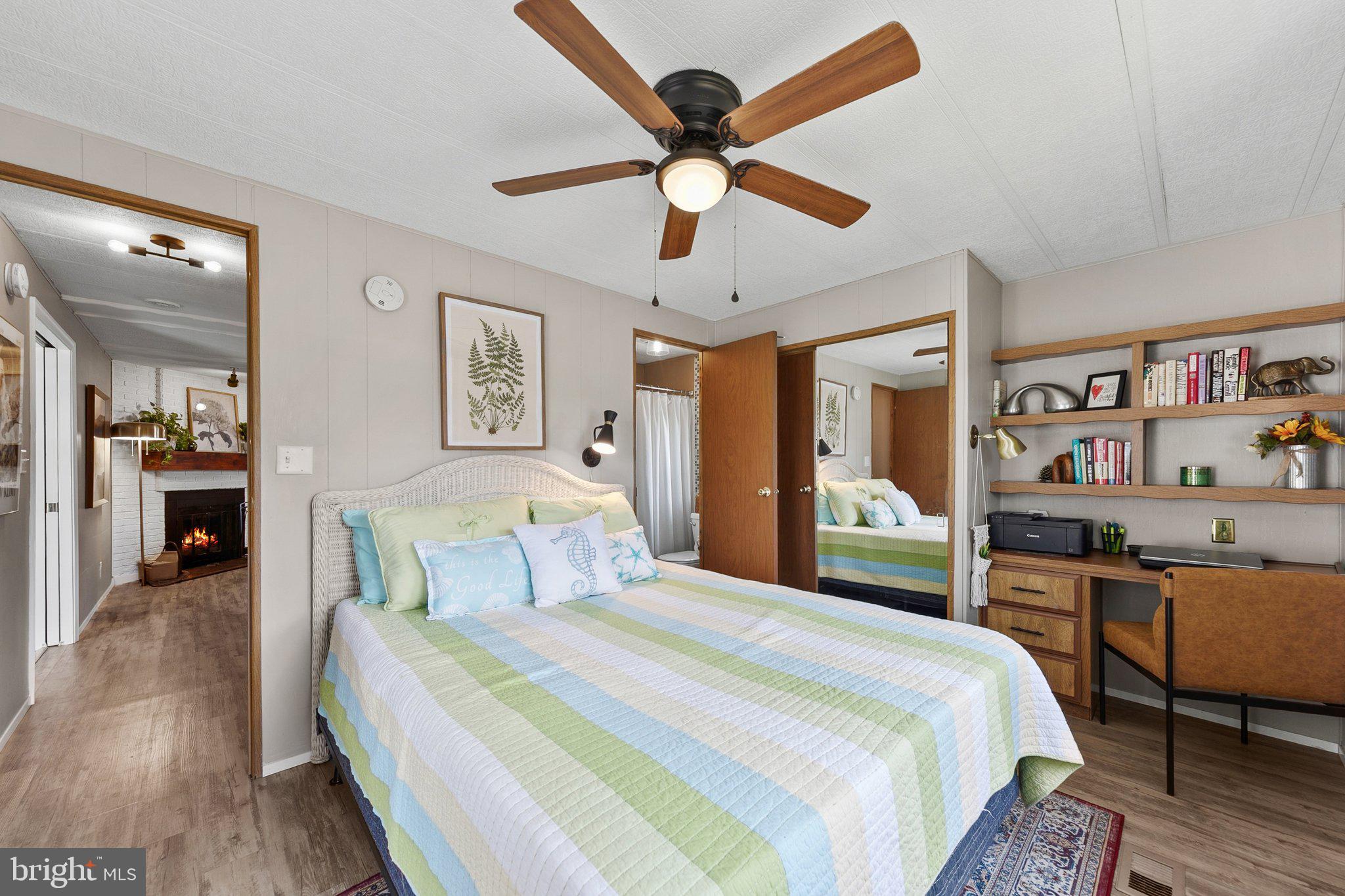 COLONIAL EAST - Residential