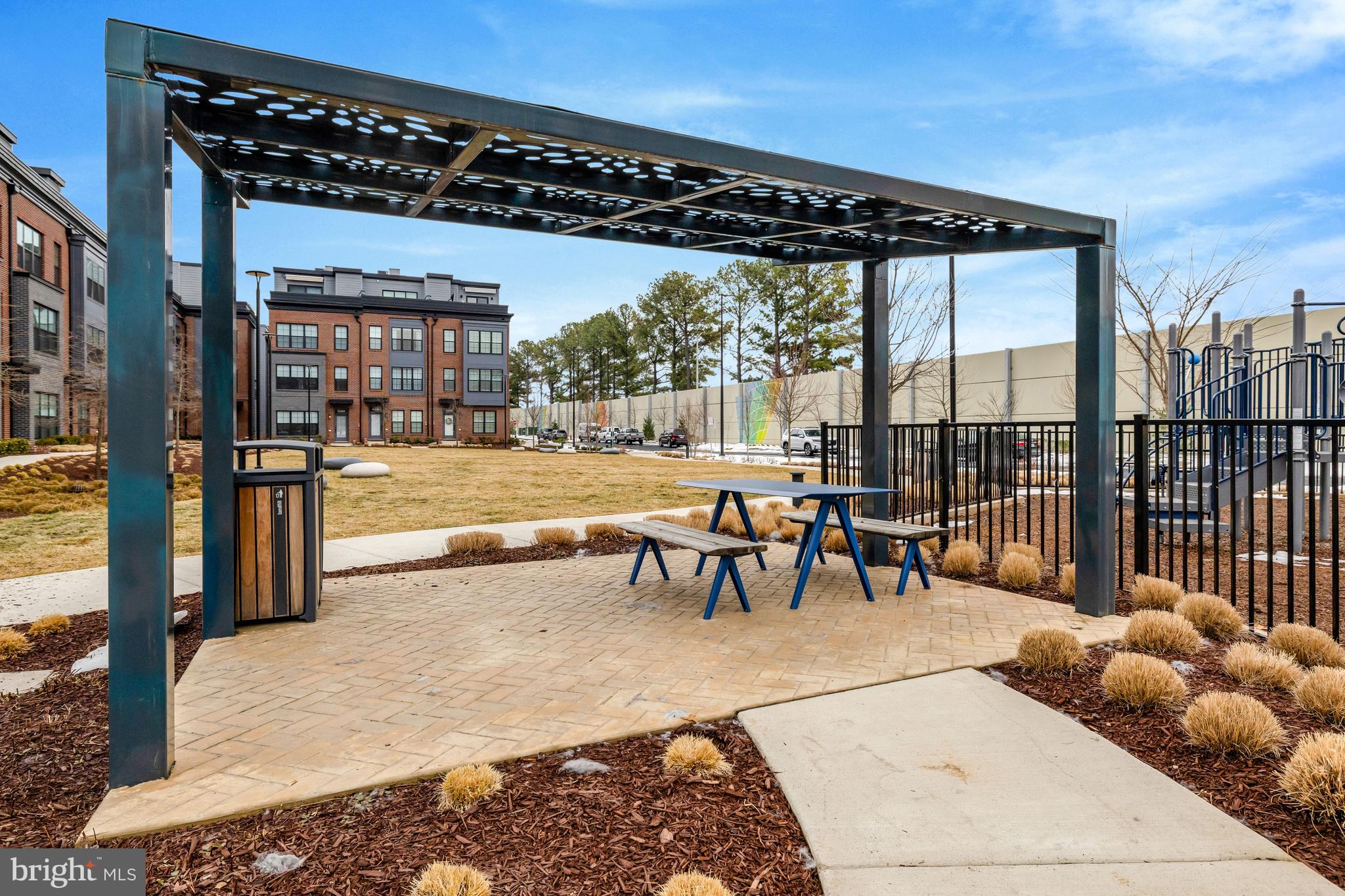 RESTON STATION - Residential