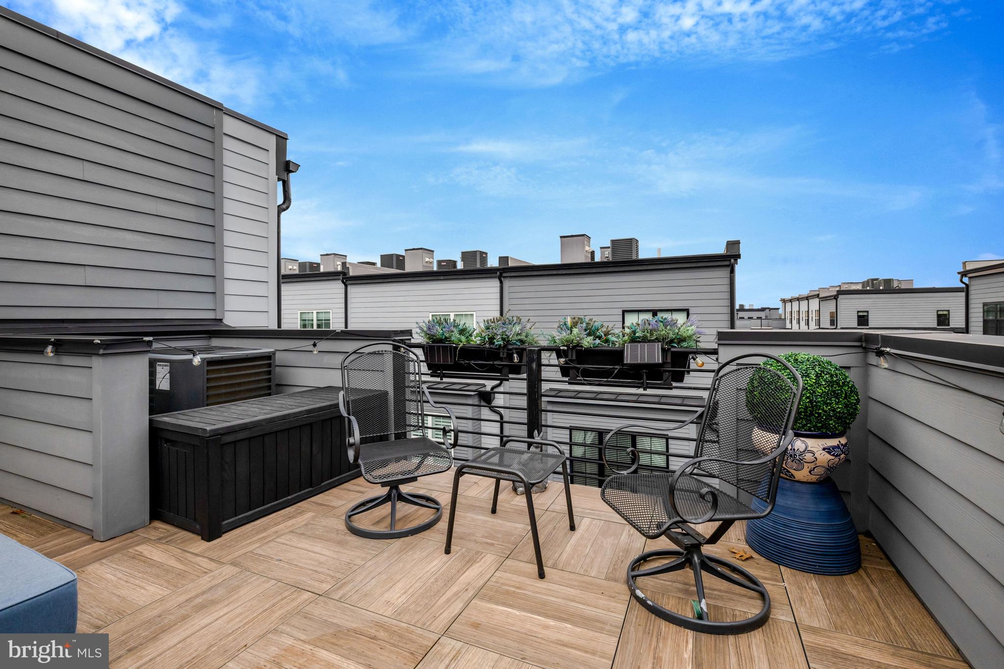 RESTON STATION - Residential