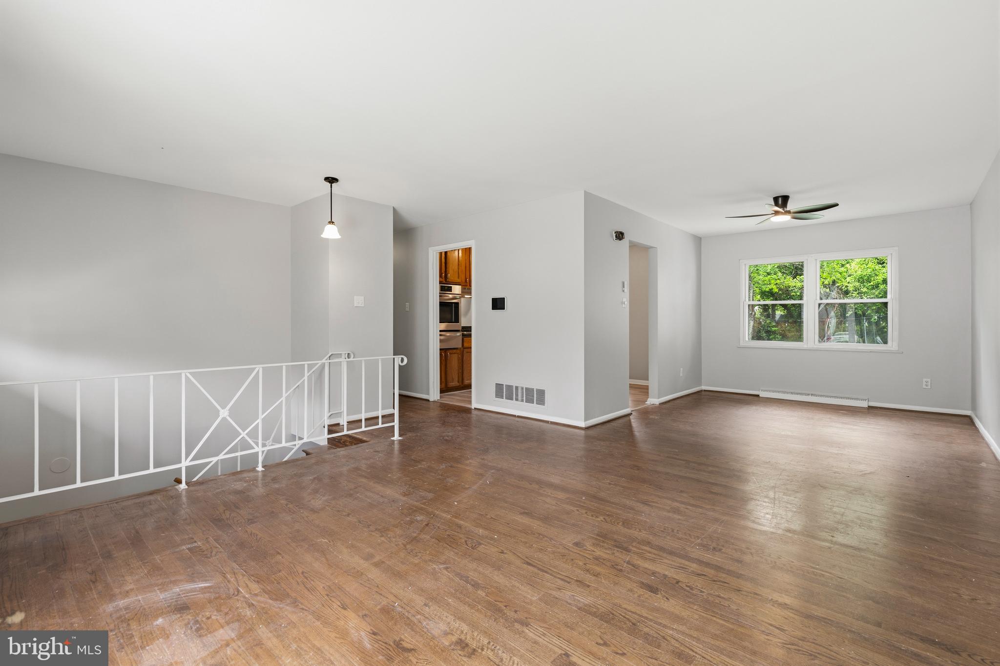 SURRATTS GARDENS - Residential