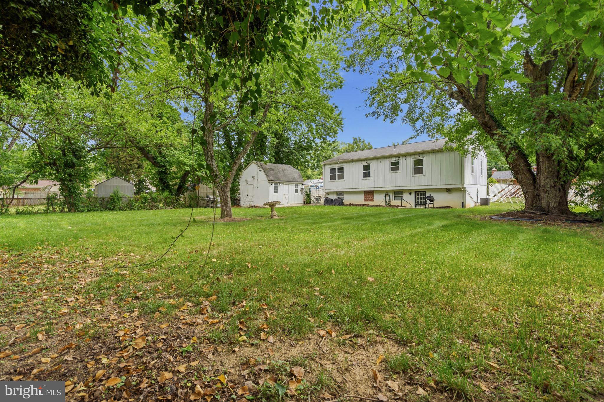 SURRATTS GARDENS - Residential