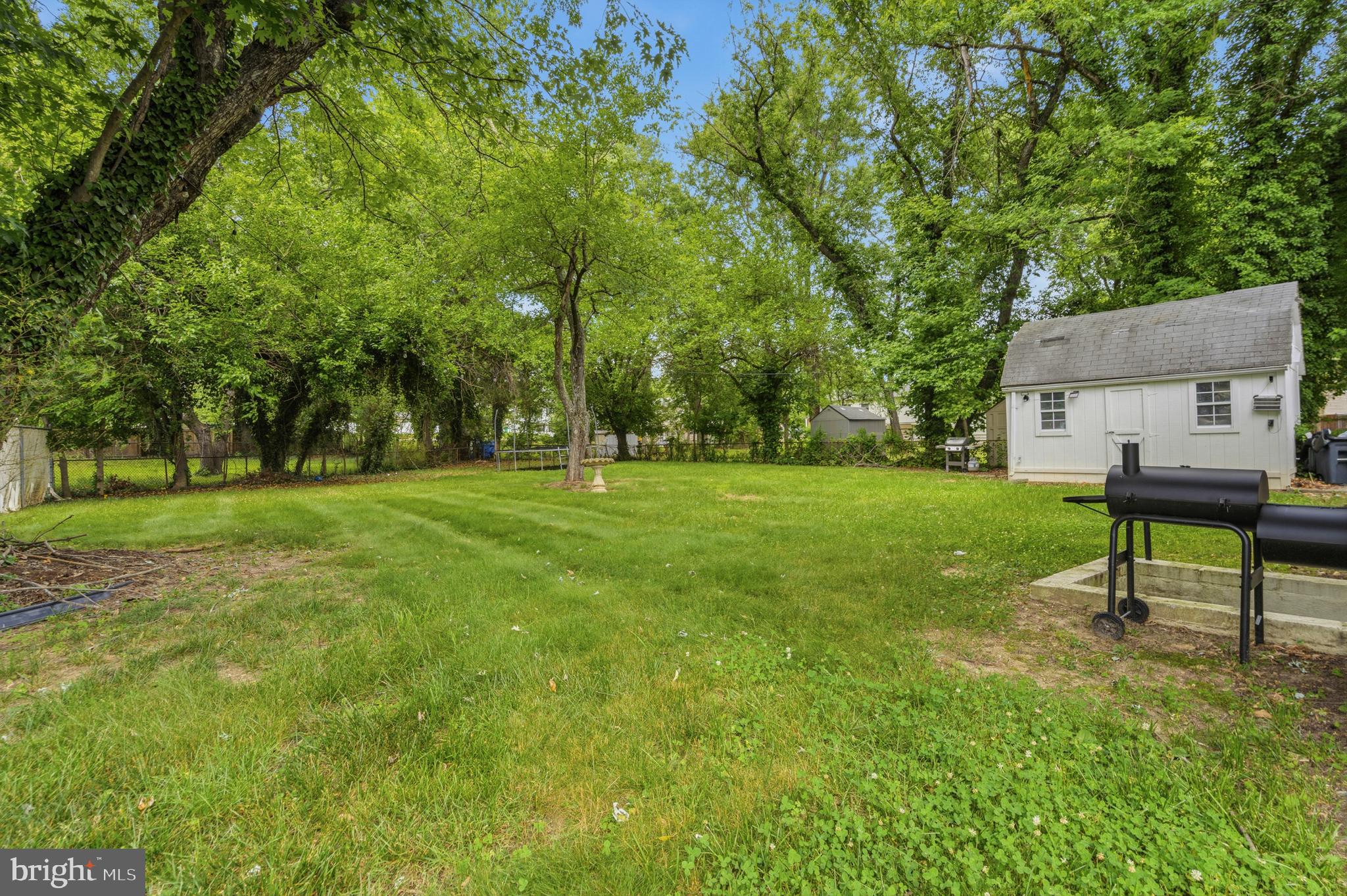 SURRATTS GARDENS - Residential