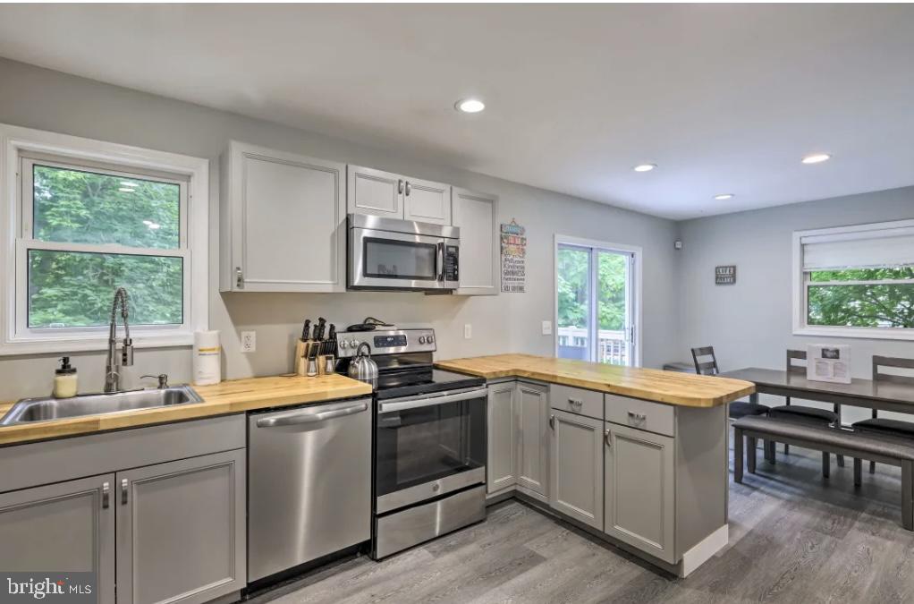 POCONO COUNTRY PLACE - Residential