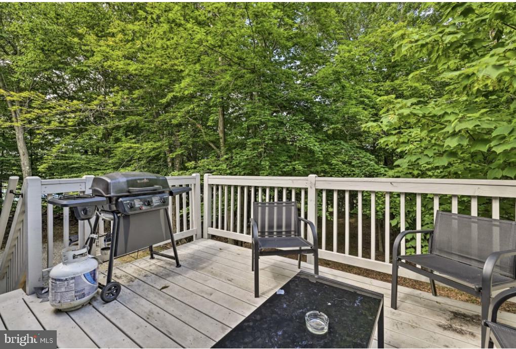 POCONO COUNTRY PLACE - Residential