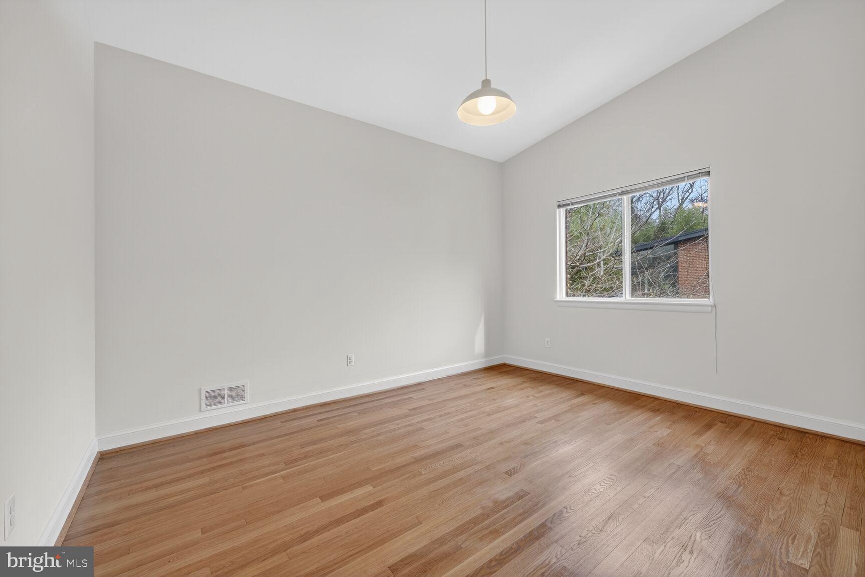 GLEN ECHO HEIGHTS - Residential