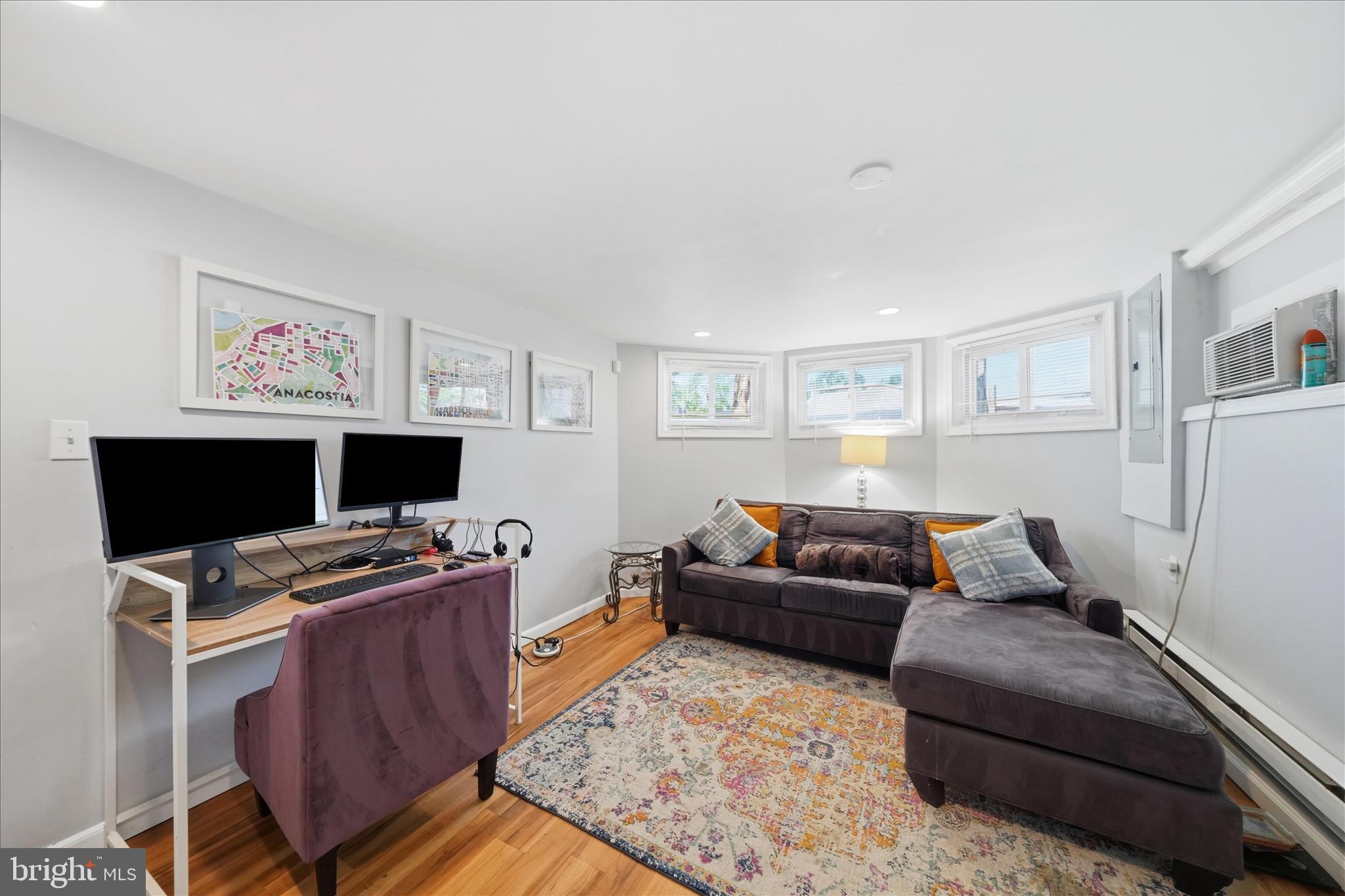 HILL CREST - Residential Income