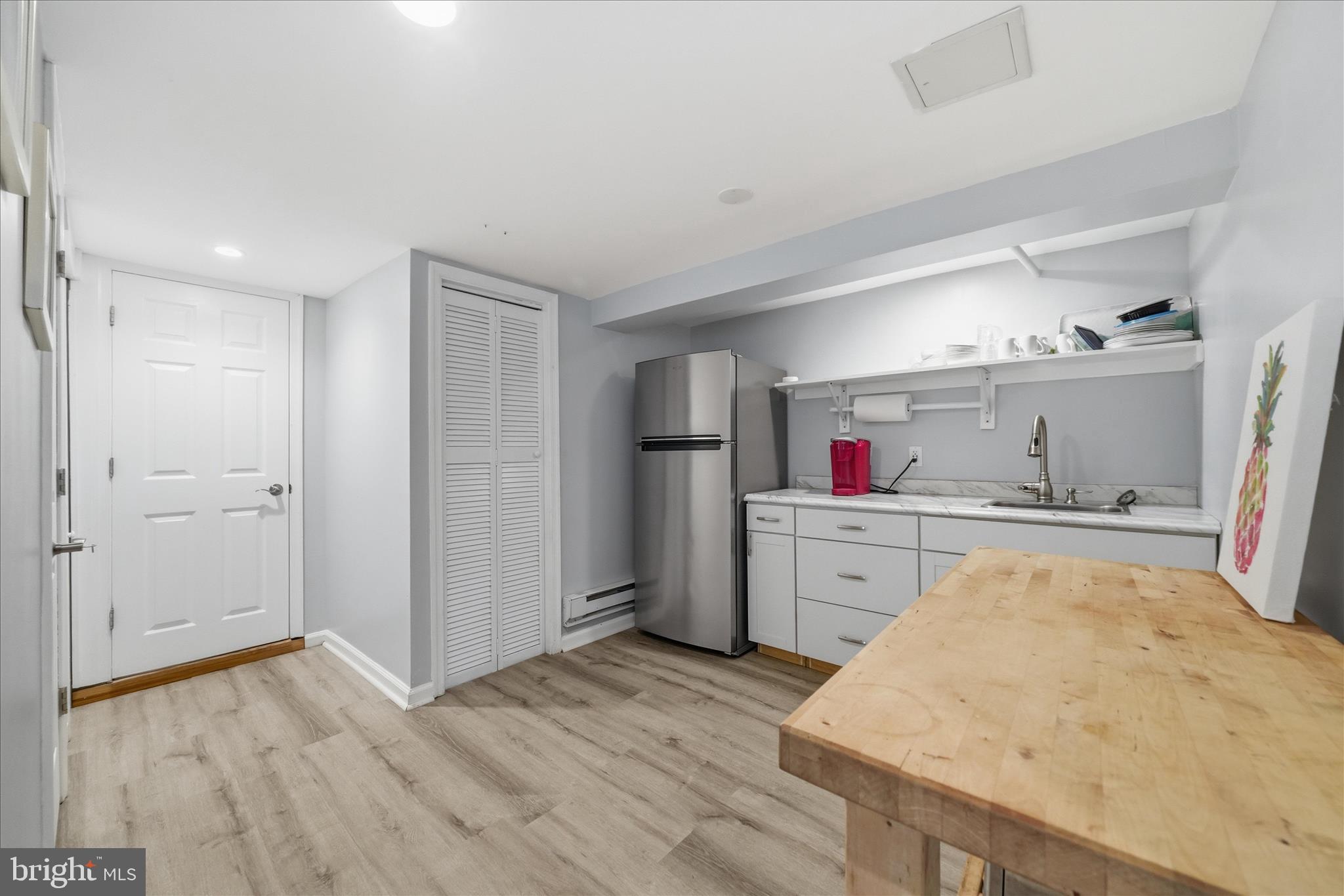 HILL CREST - Residential Income
