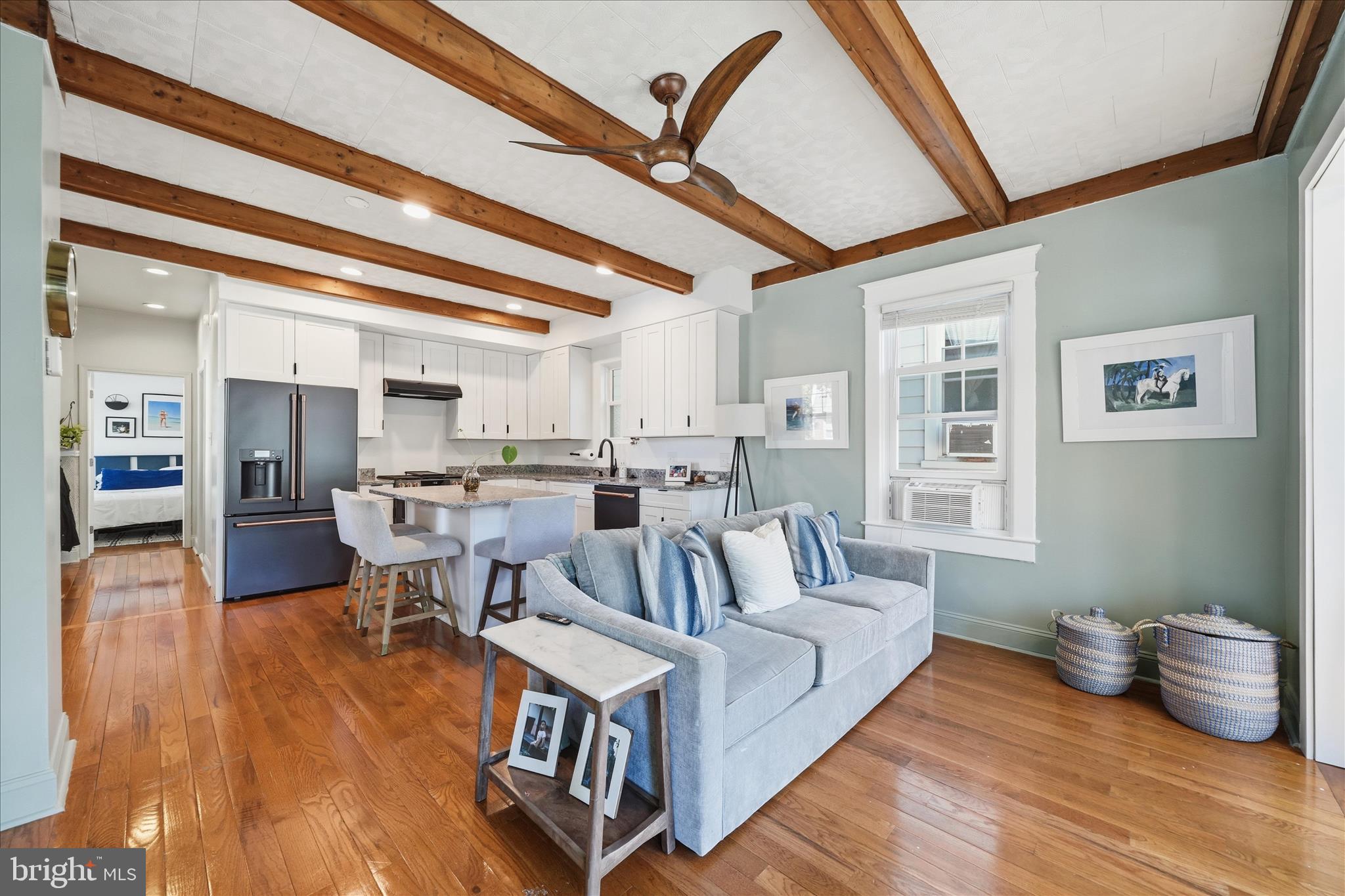 HILL CREST - Residential Income
