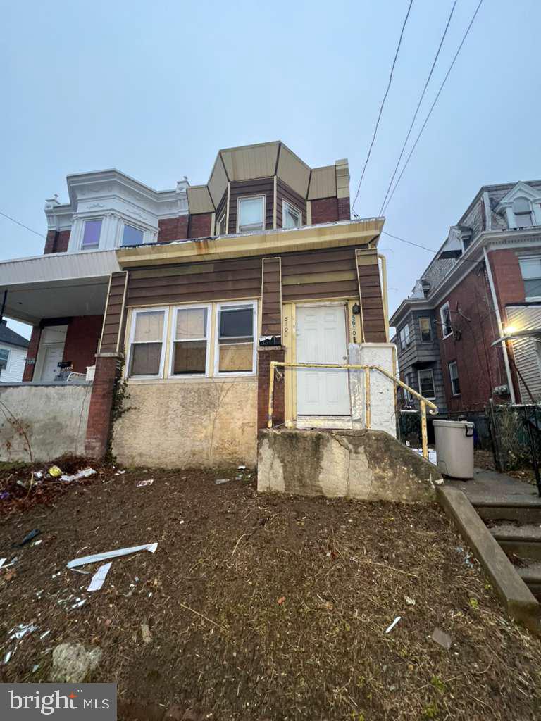Investor special! This duplex is your next income-producing opportunity. With some TLC and the right vision, this property has strong rental potential in a sought-after Philadelphia neighborhood. Both units offer a solid layout ready for your renovation touch. Whether you're expanding your portfolio or just getting started, this is the value-add deal you've been waiting for. Don't miss out — properties like this move fast!