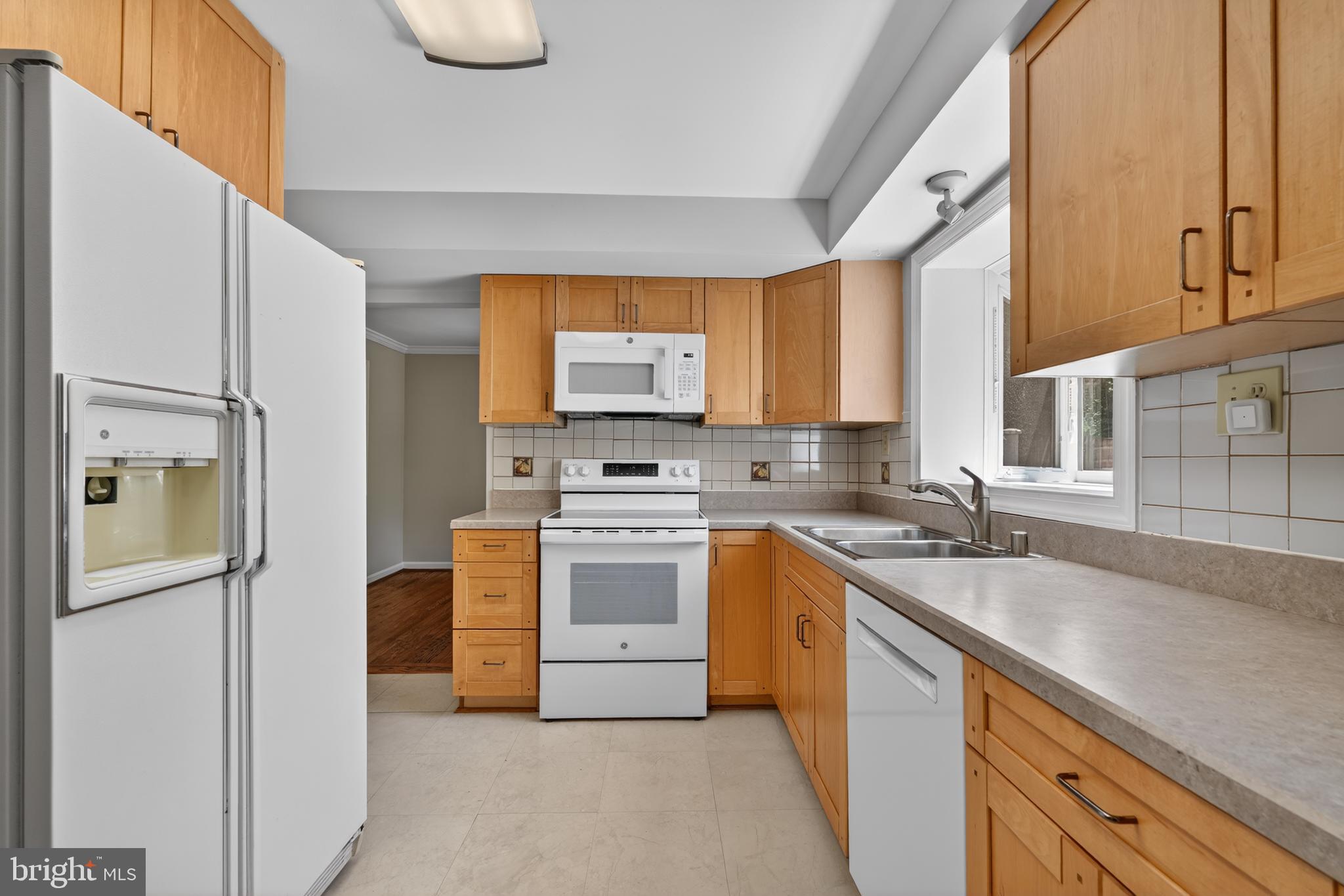 HUNTER ESTATES - Residential