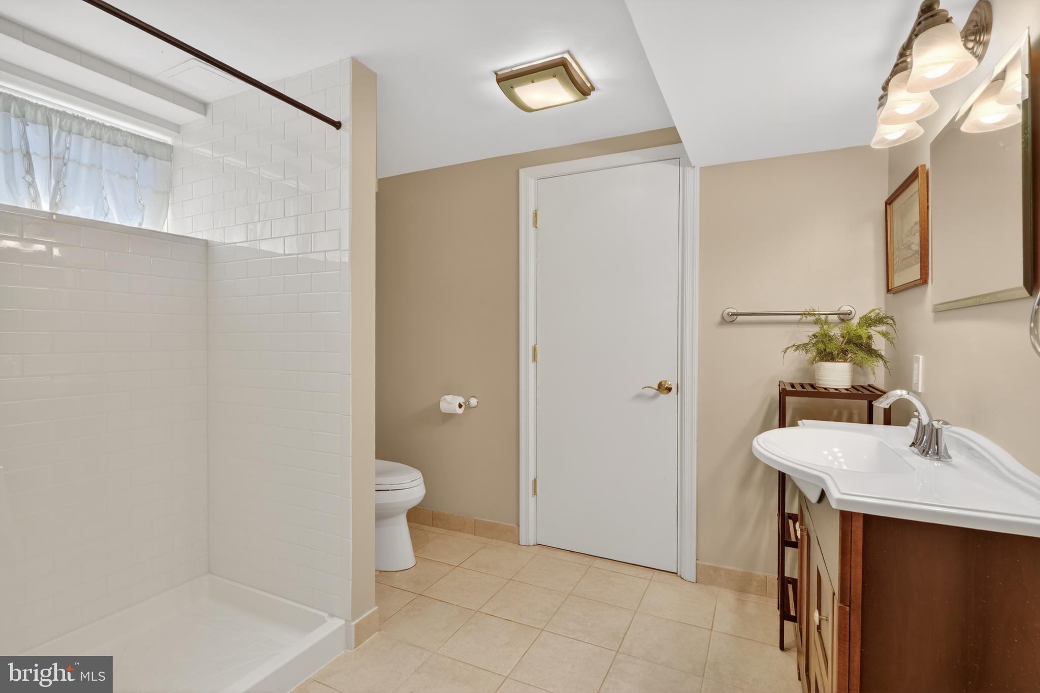 HUNTER ESTATES - Residential