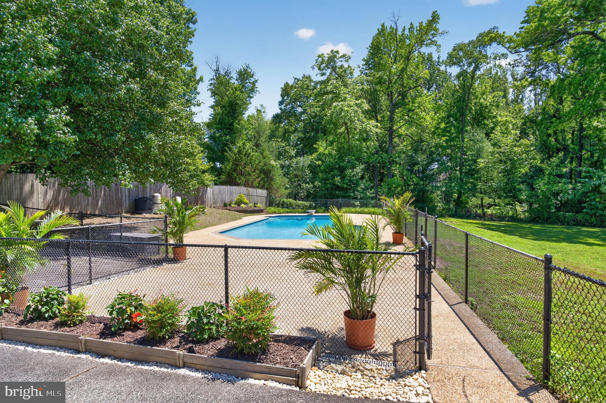 HUNTER ESTATES - Residential