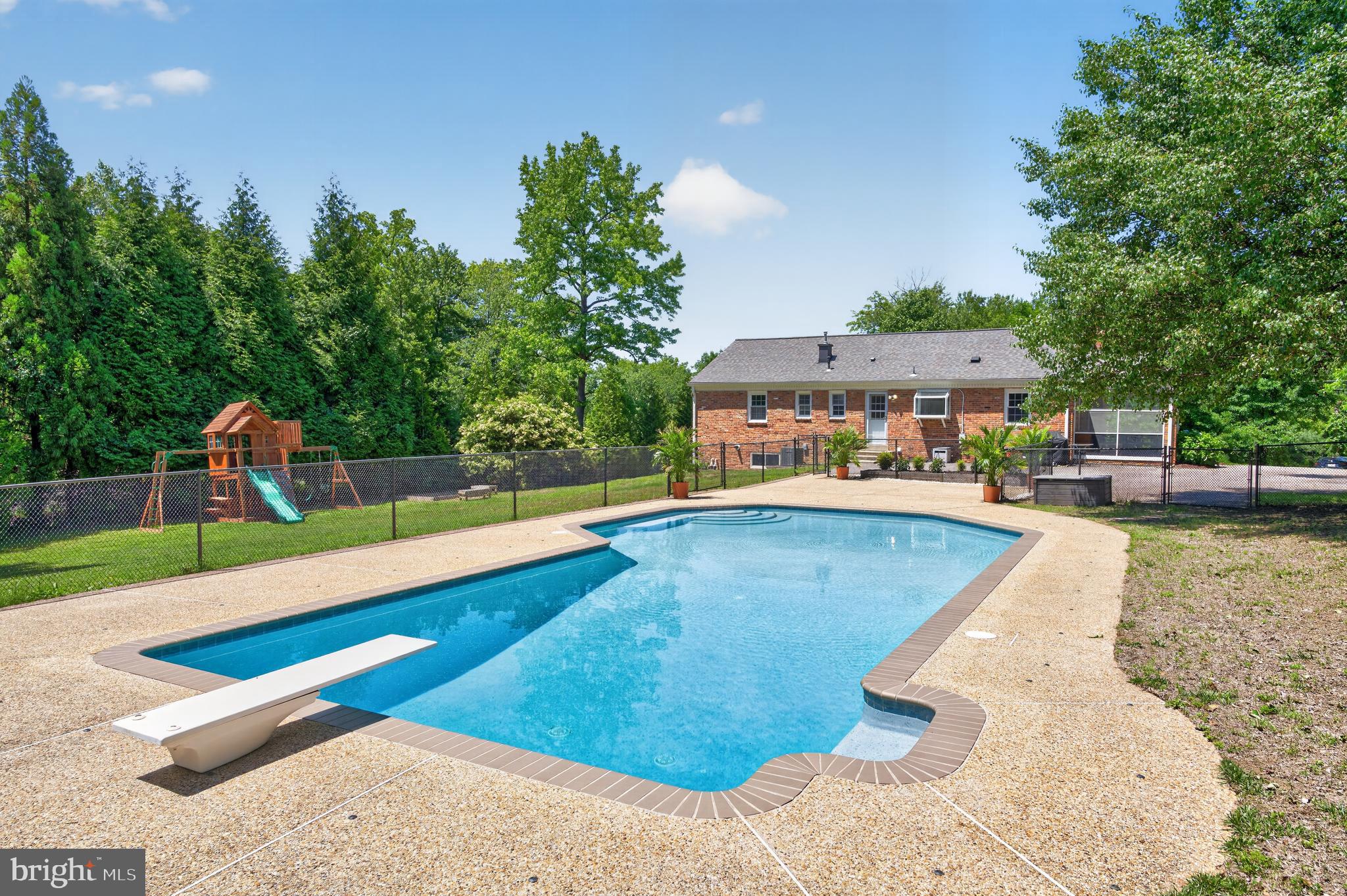 HUNTER ESTATES - Residential