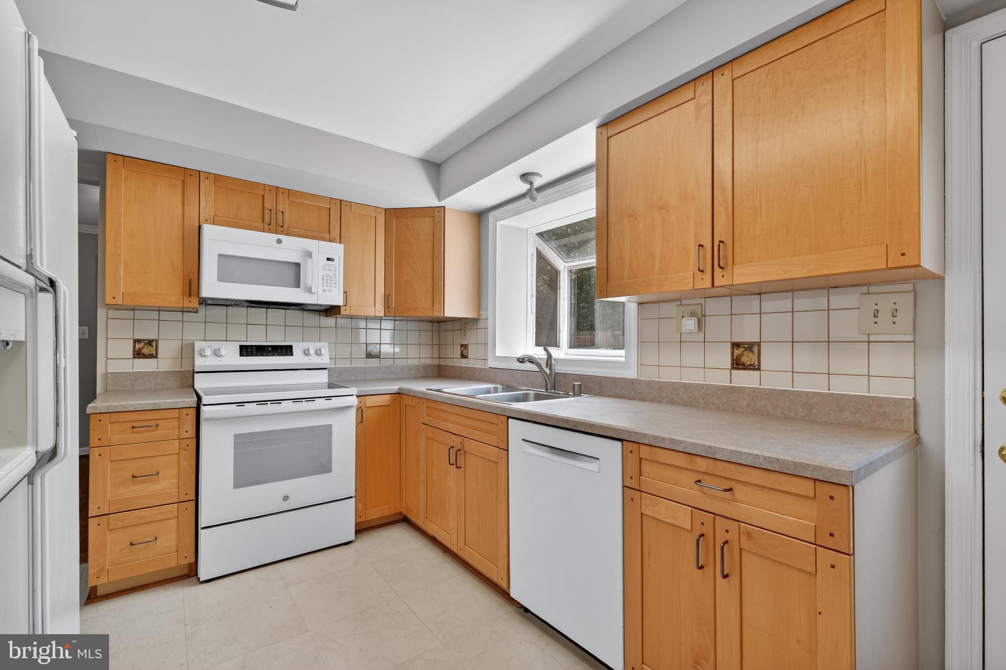 HUNTER ESTATES - Residential