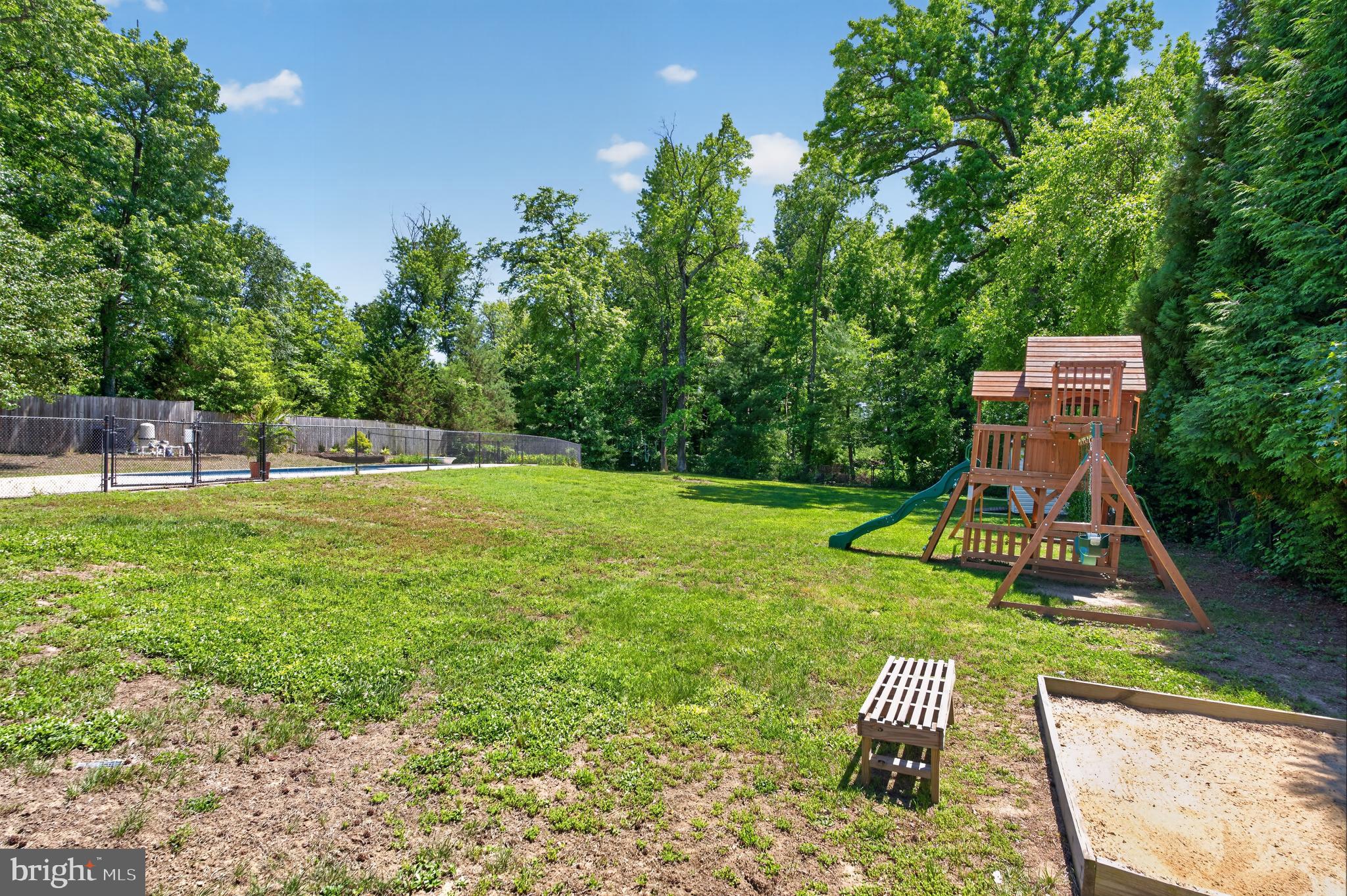 HUNTER ESTATES - Residential