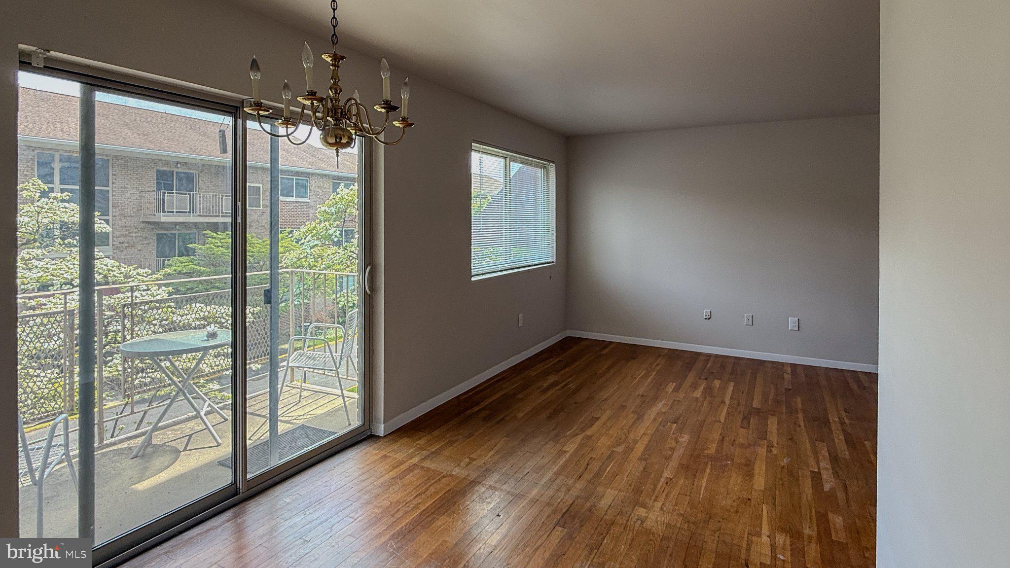 TAKOMA - Residential