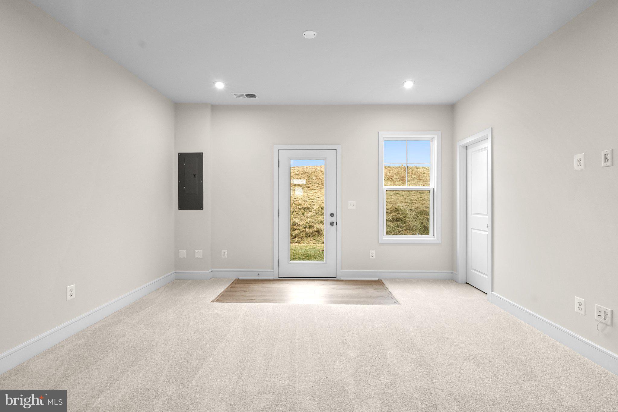 LAKE FREDERICK - Residential