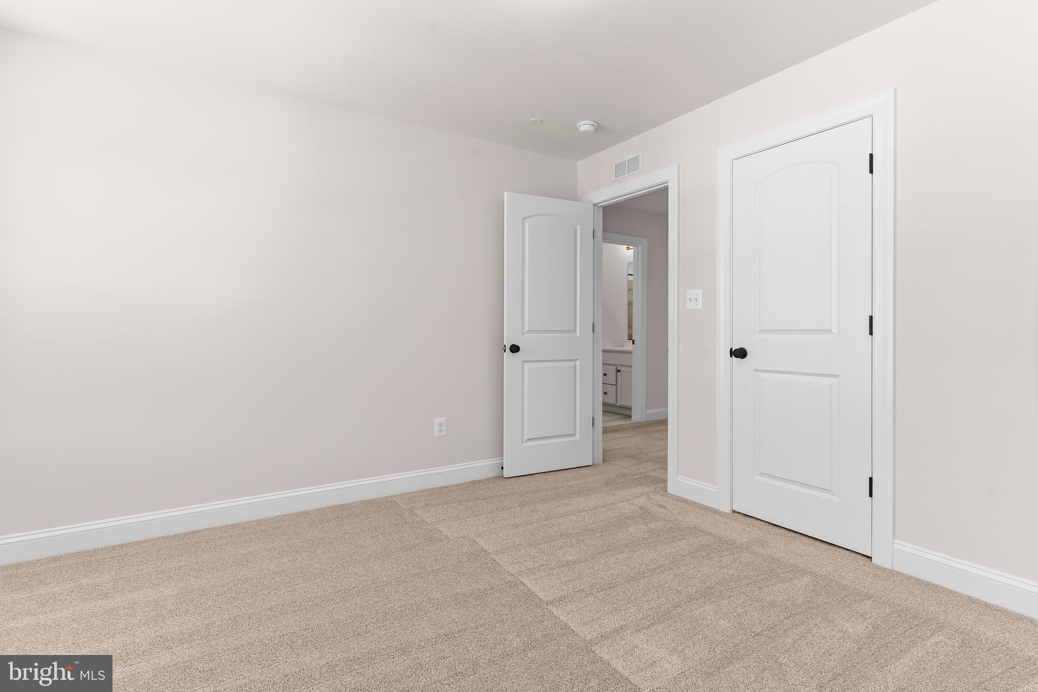MEADOWS AT TOWN RUN II - Residential