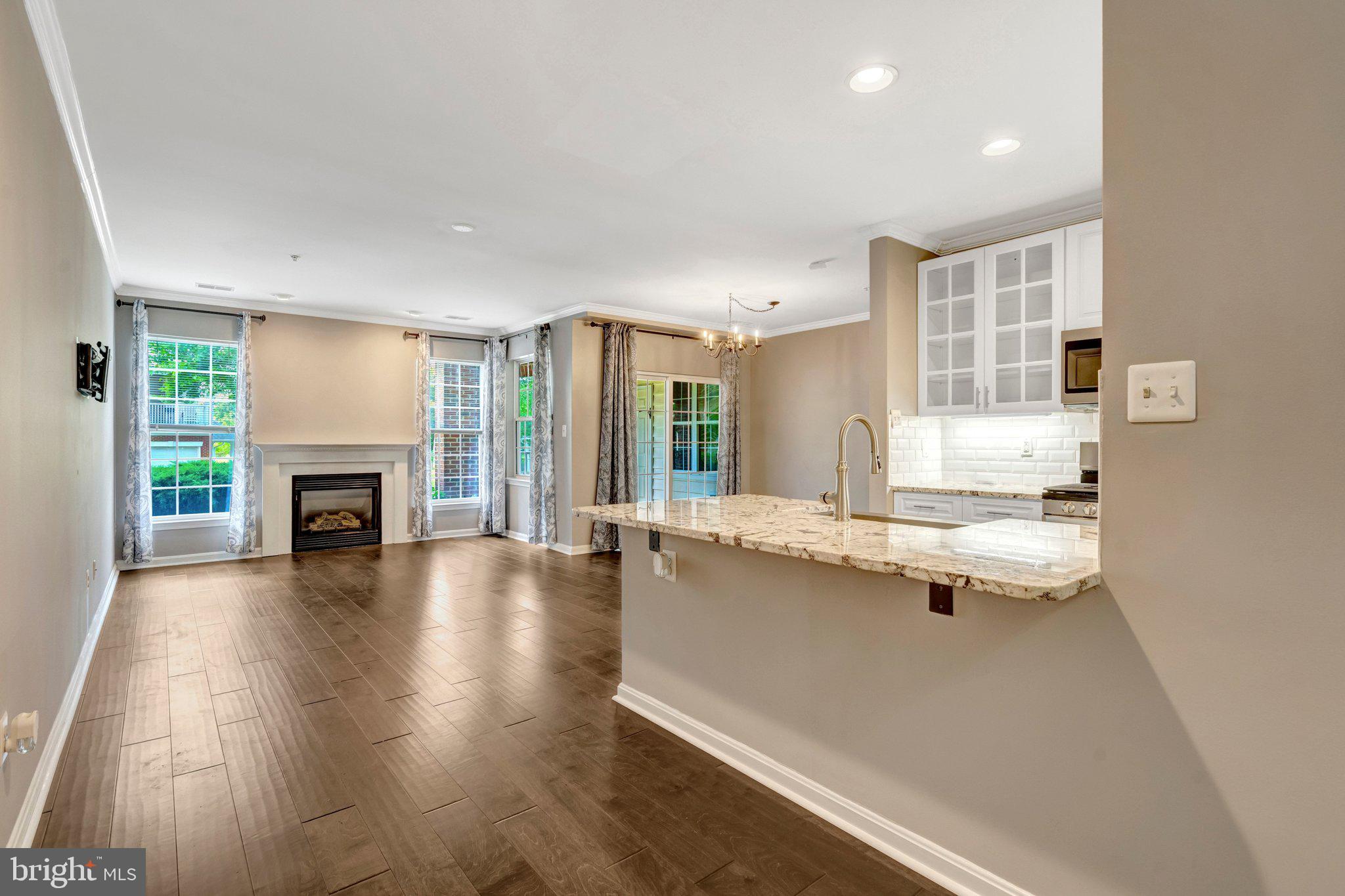 LAKESIDE AT SOUTH RIDING - Residential
