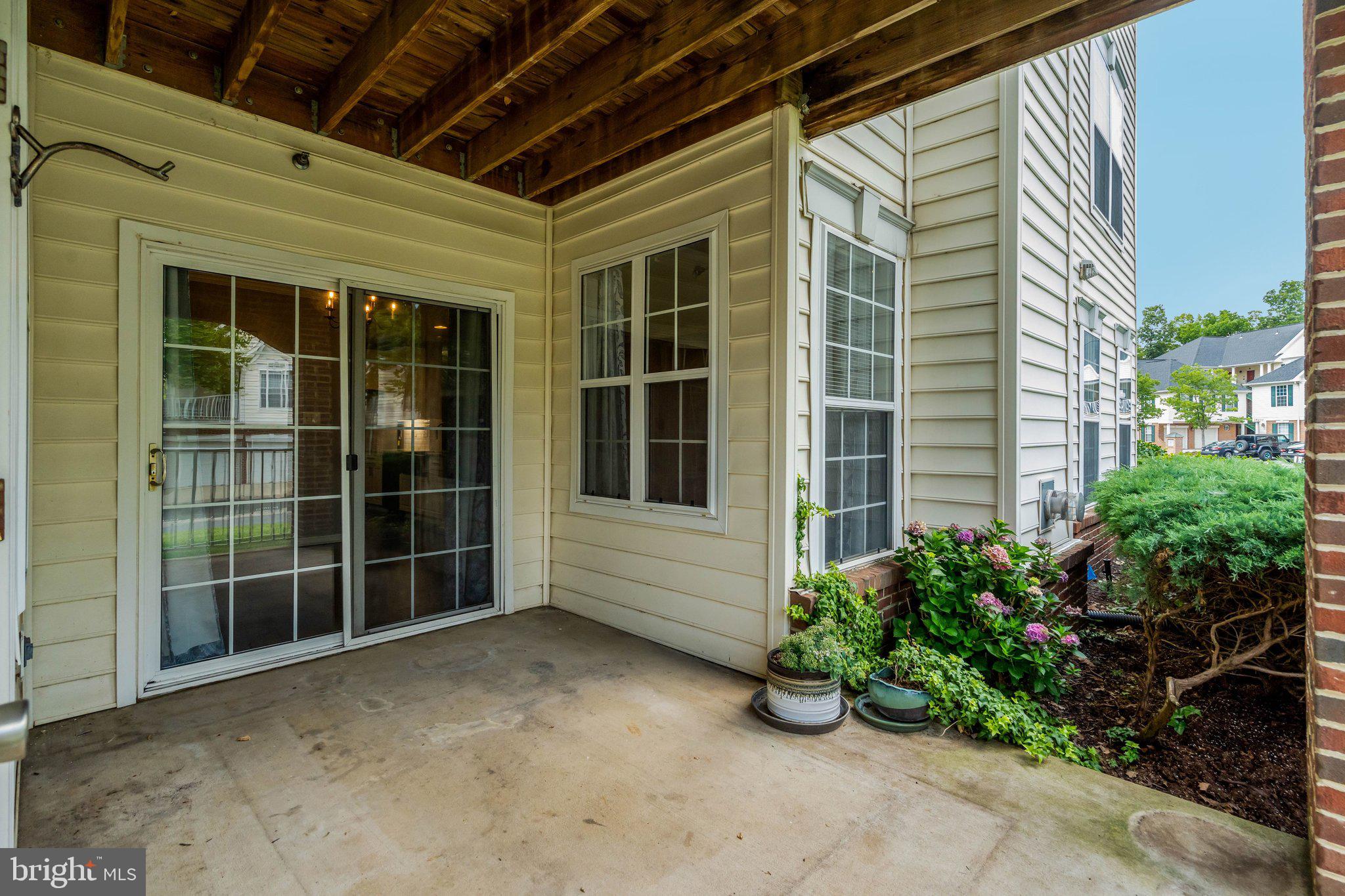 LAKESIDE AT SOUTH RIDING - Residential