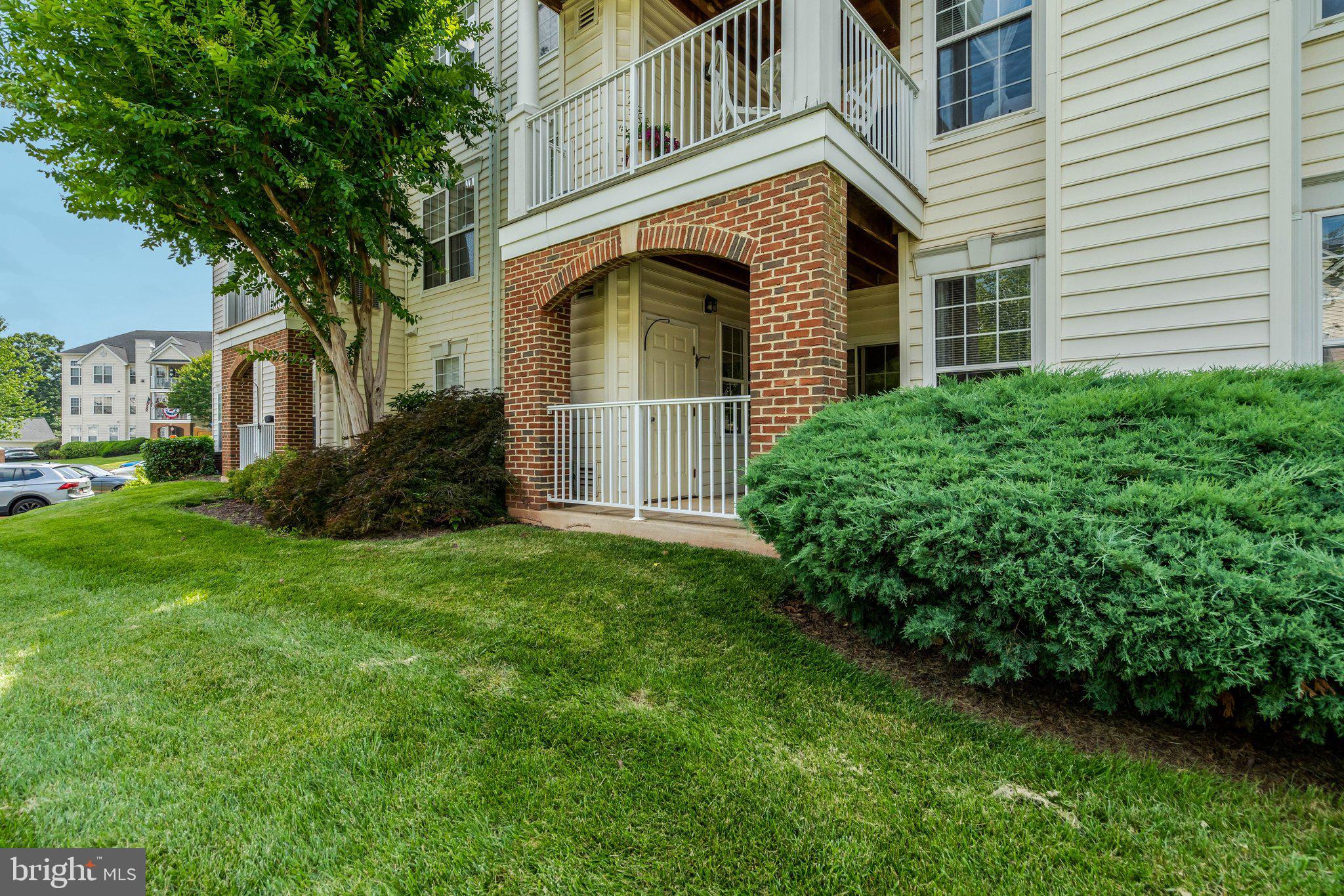 LAKESIDE AT SOUTH RIDING - Residential