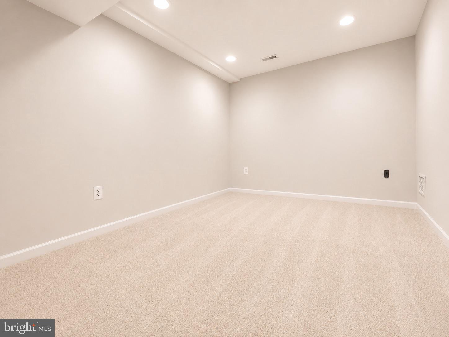 EDWARDS LANDING - Residential